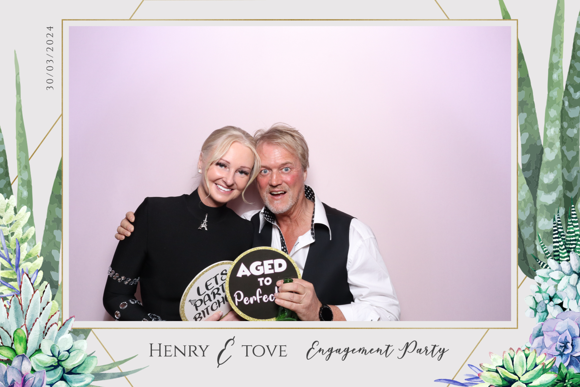 Henry & Tove  | View more photos from the event at gallery.magicimages.uk/u/MagicImages/Henry-Tove