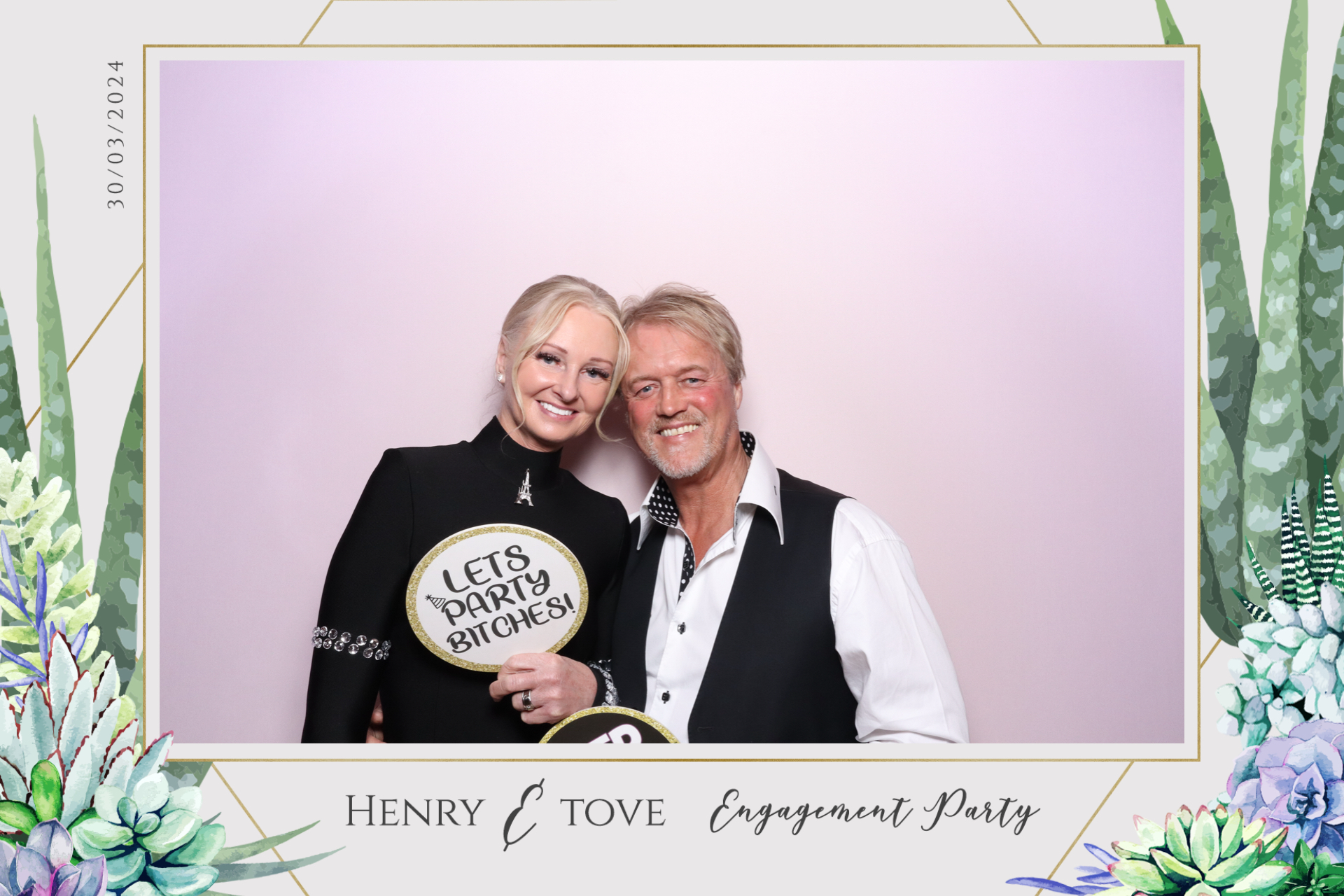 Henry & Tove  | View more photos from the event at gallery.magicimages.uk/u/MagicImages/Henry-Tove