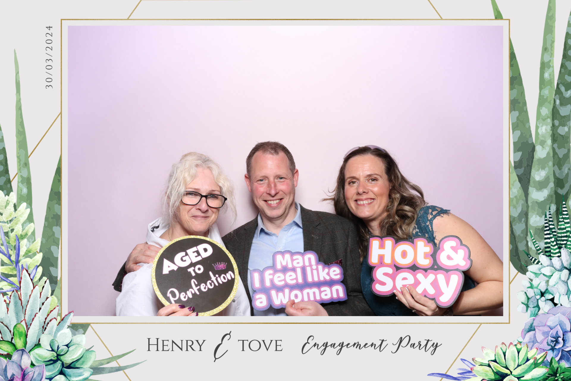 Henry & Tove  | View more photos from the event at gallery.magicimages.uk/u/MagicImages/Henry-Tove
