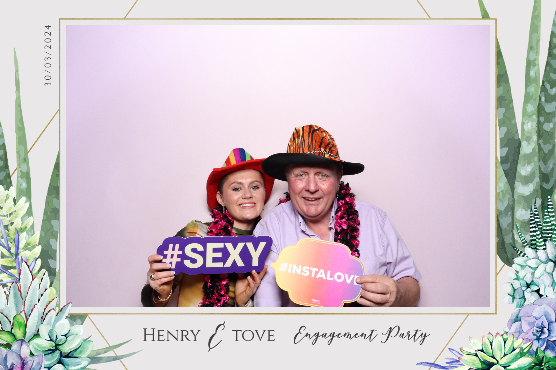 Henry & Tove  | View more photos from the event at gallery.magicimages.uk/u/MagicImages/Henry-Tove