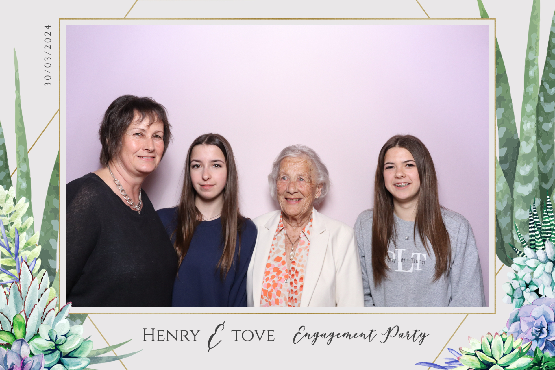Henry & Tove  | View more photos from the event at gallery.magicimages.uk/u/MagicImages/Henry-Tove