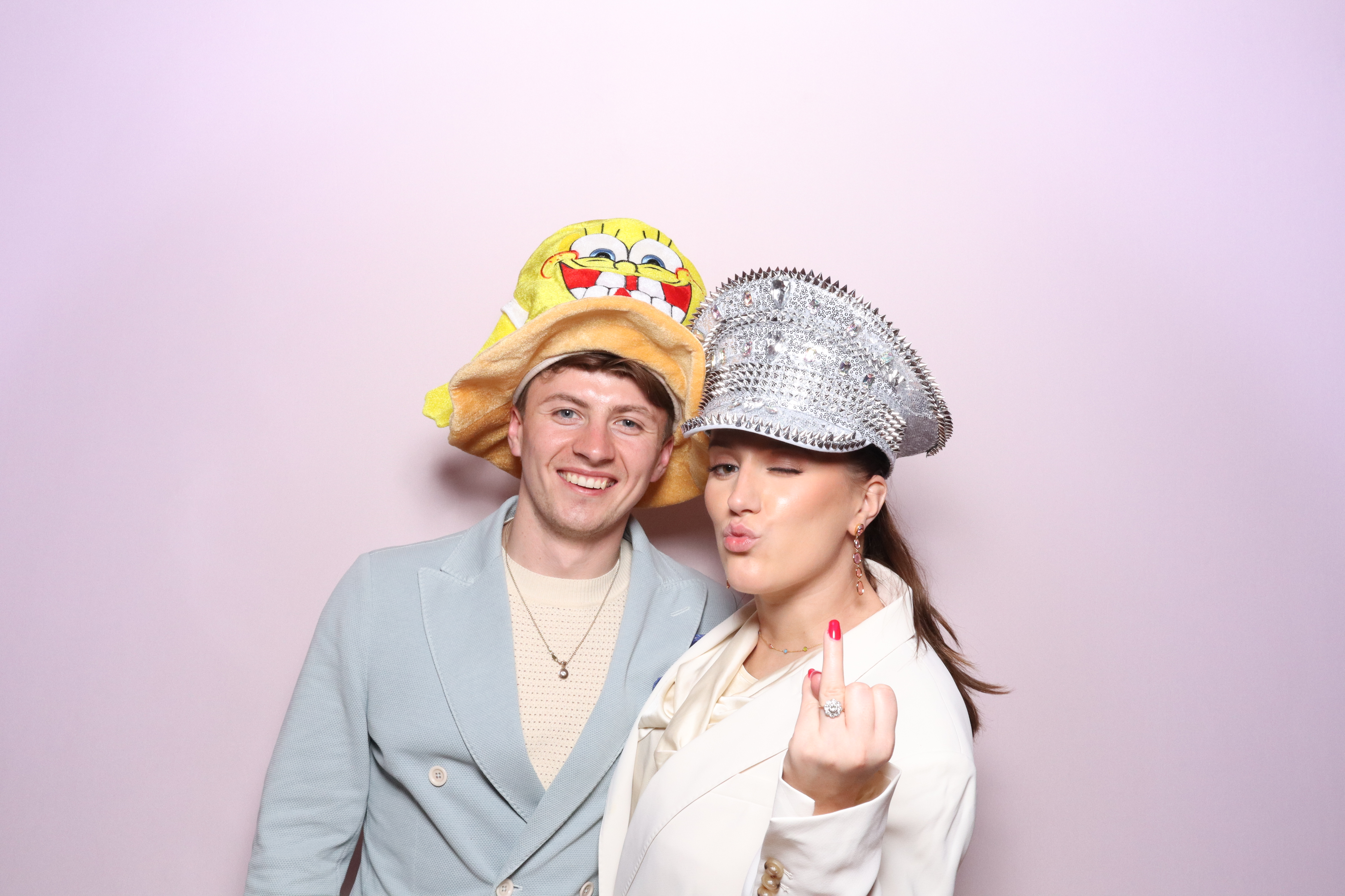 Henry & Tove  | View more photos from the event at gallery.magicimages.uk/u/MagicImages/Henry-Tove