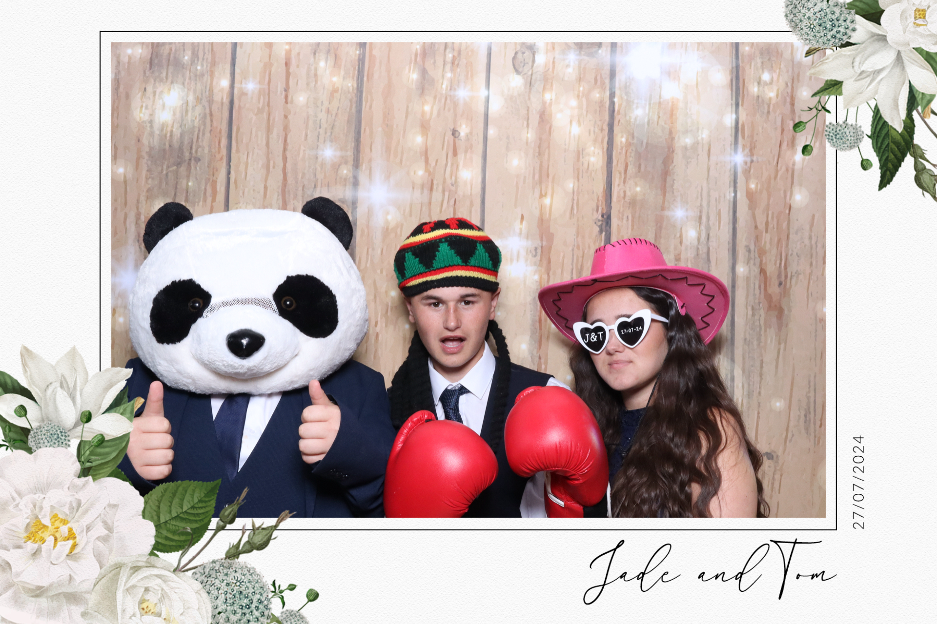 Jade & Tom  | View more photos from the event at gallery.magicimages.uk/u/MagicImages/Jade-Tom