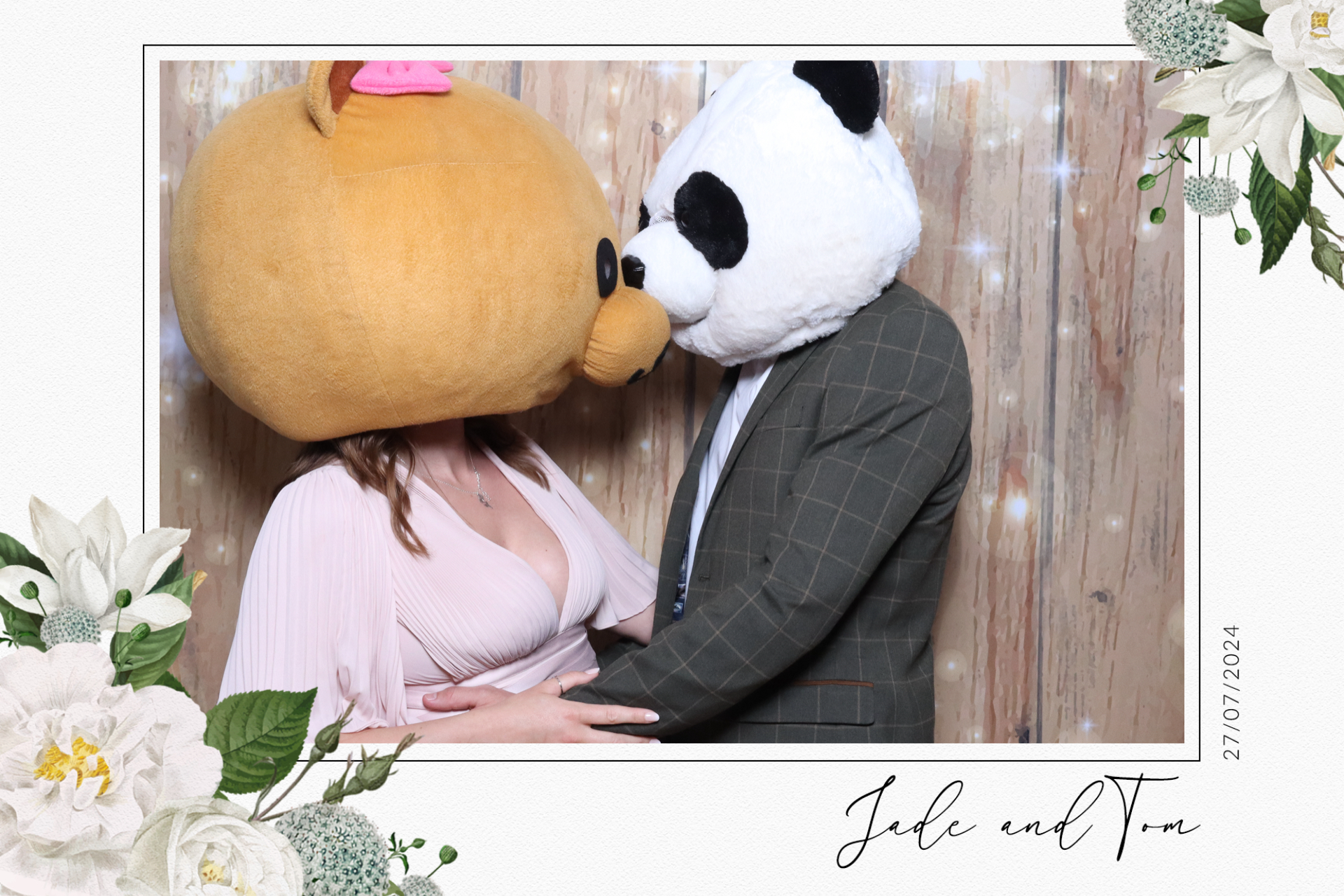 Jade & Tom  | View more photos from the event at gallery.magicimages.uk/u/MagicImages/Jade-Tom