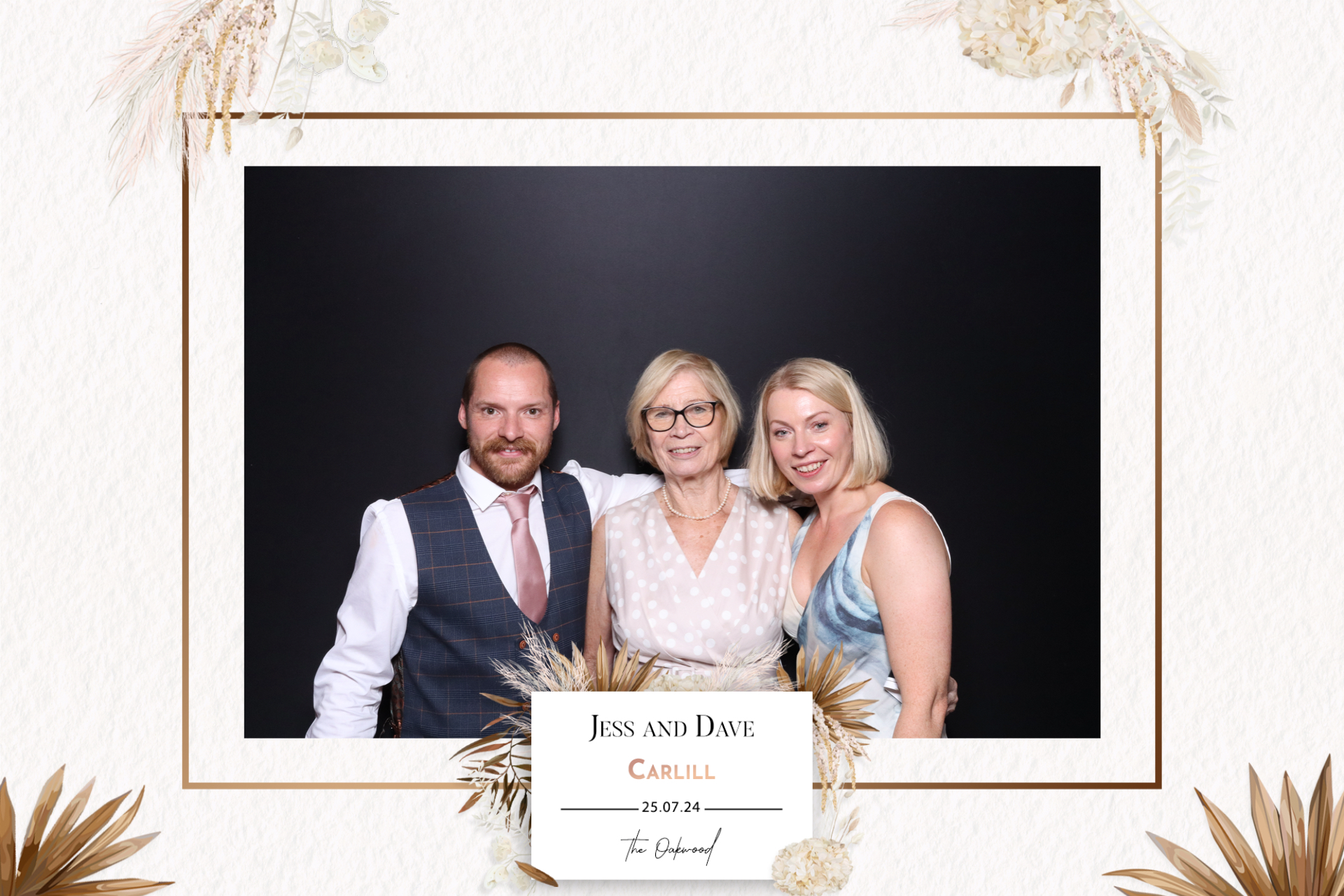 Jess & Dave  | View more photos from the event at gallery.magicimages.uk/u/MagicImages/Jess-Dave