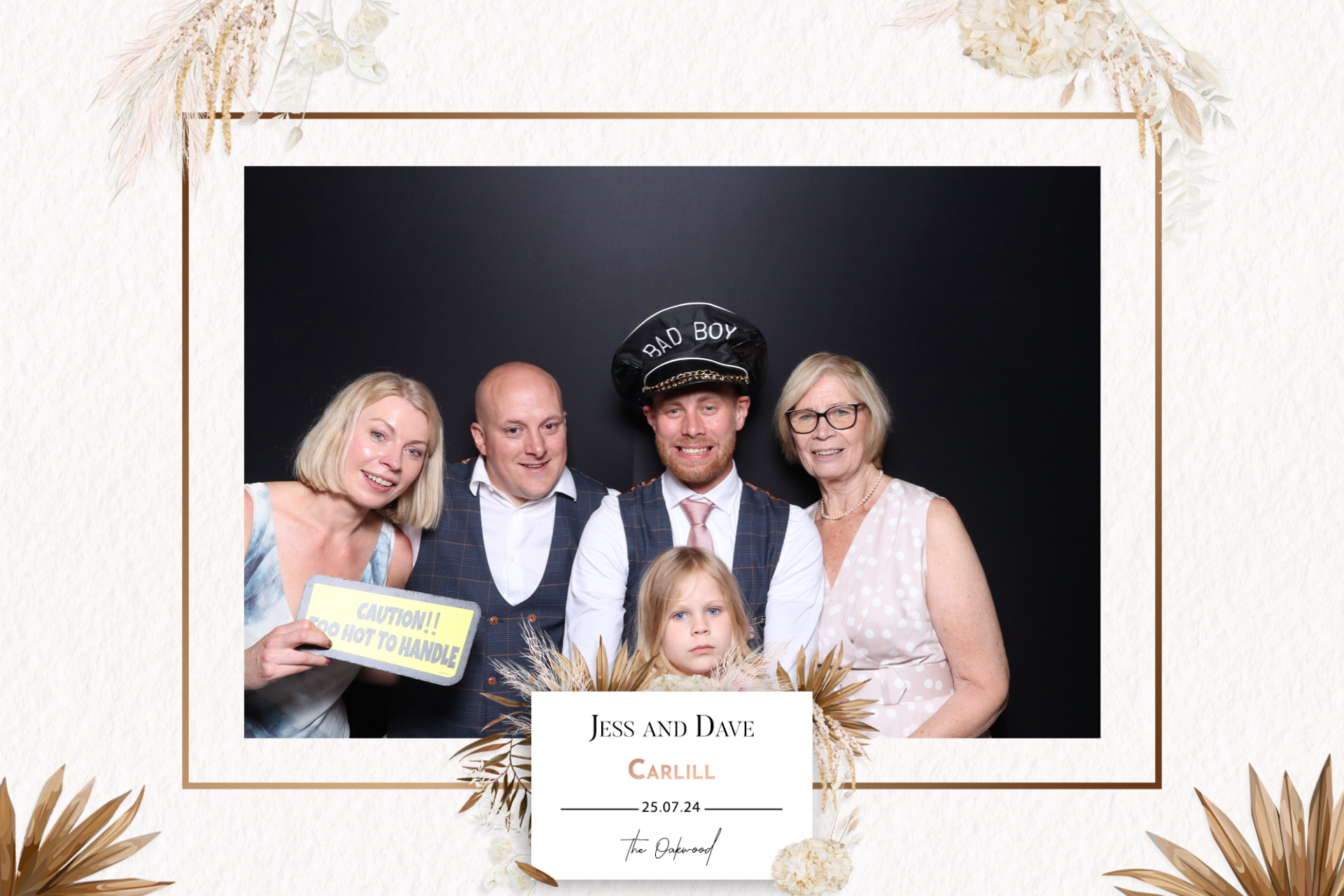 Jess & Dave  | View more photos from the event at gallery.magicimages.uk/u/MagicImages/Jess-Dave