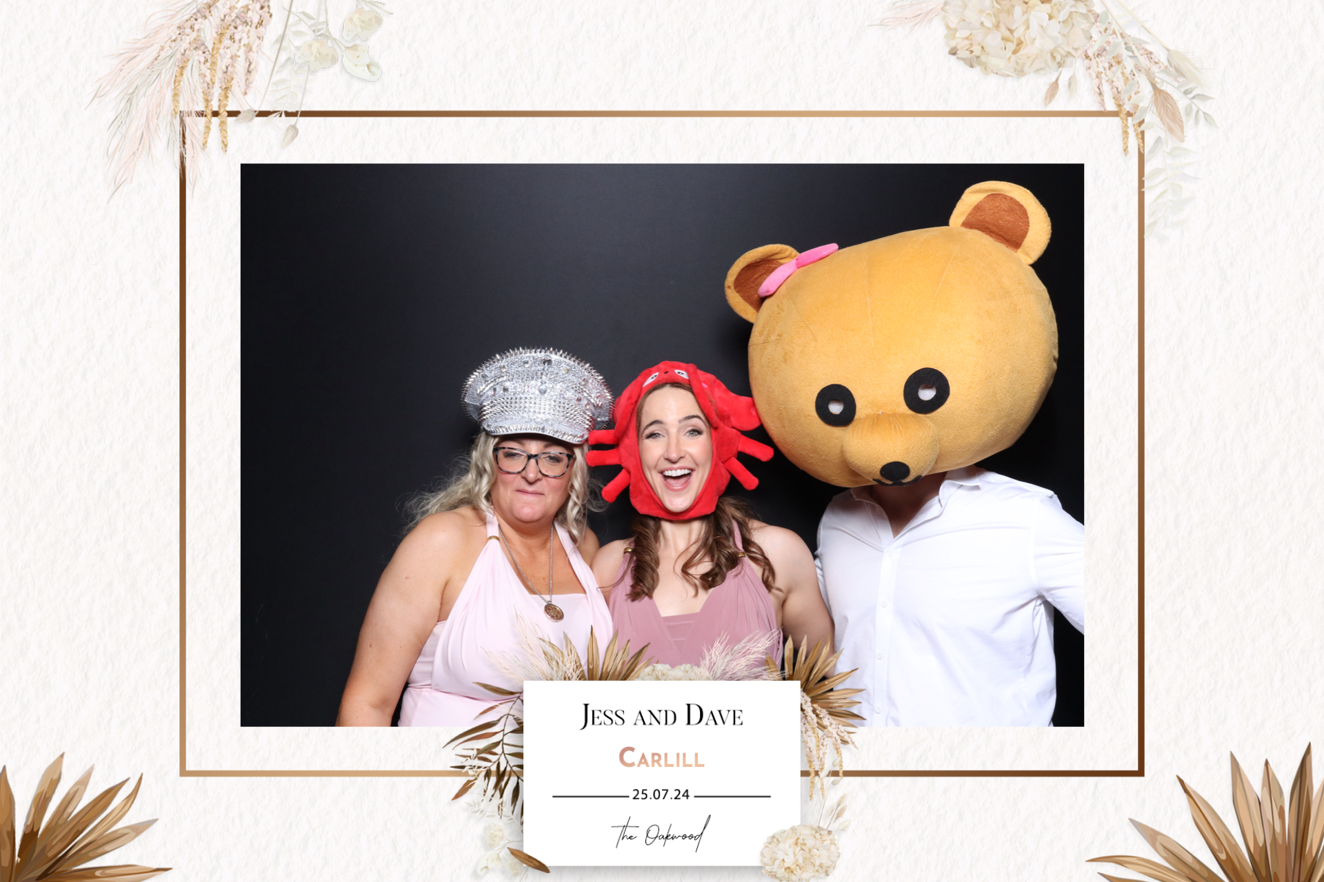 Jess & Dave  | View more photos from the event at gallery.magicimages.uk/u/MagicImages/Jess-Dave