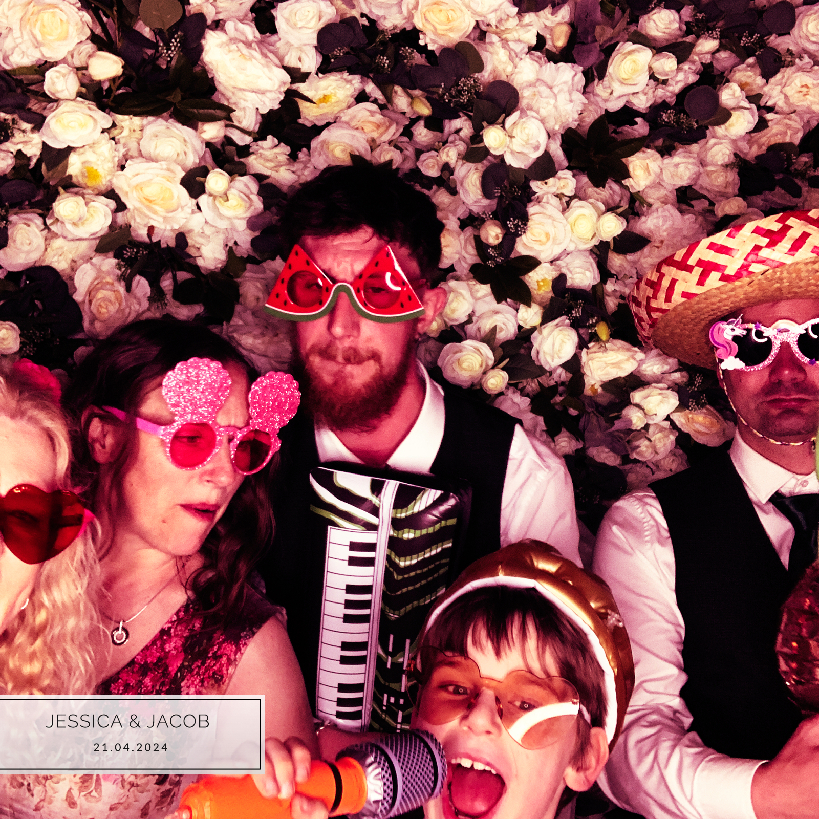 Jessica and Jacob Photo booth  | View more photos from the event at gallery.magicimages.uk/u/MagicImages/Jessica-and-Jacob-Photo-booth