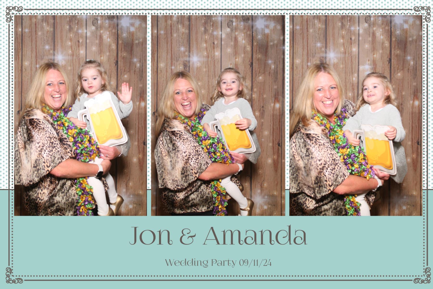 Jon & Amanda  | View more photos from the event at gallery.magicimages.uk/u/MagicImages/Jon-Amanda