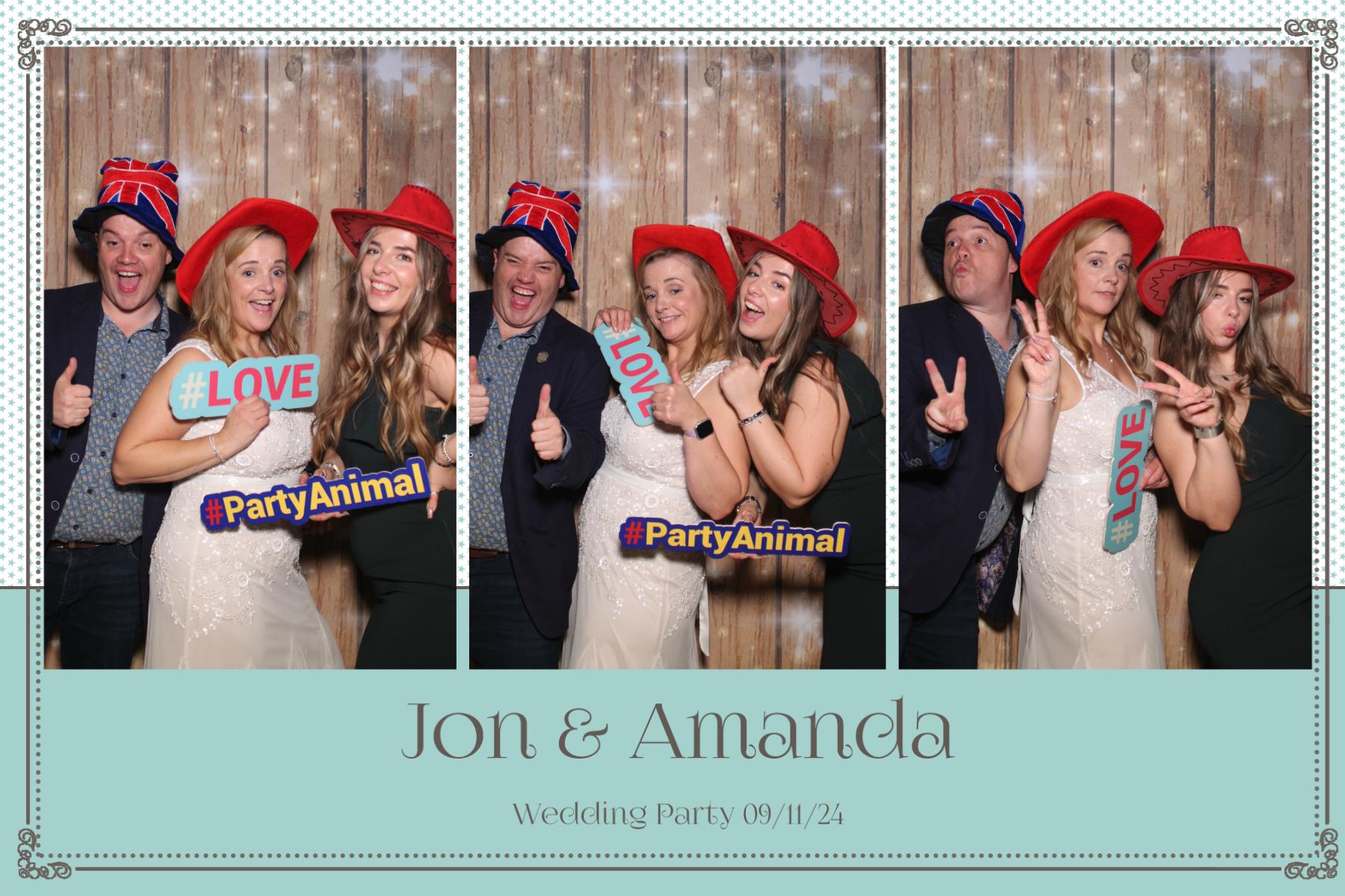 Jon & Amanda  | View more photos from the event at gallery.magicimages.uk/u/MagicImages/Jon-Amanda
