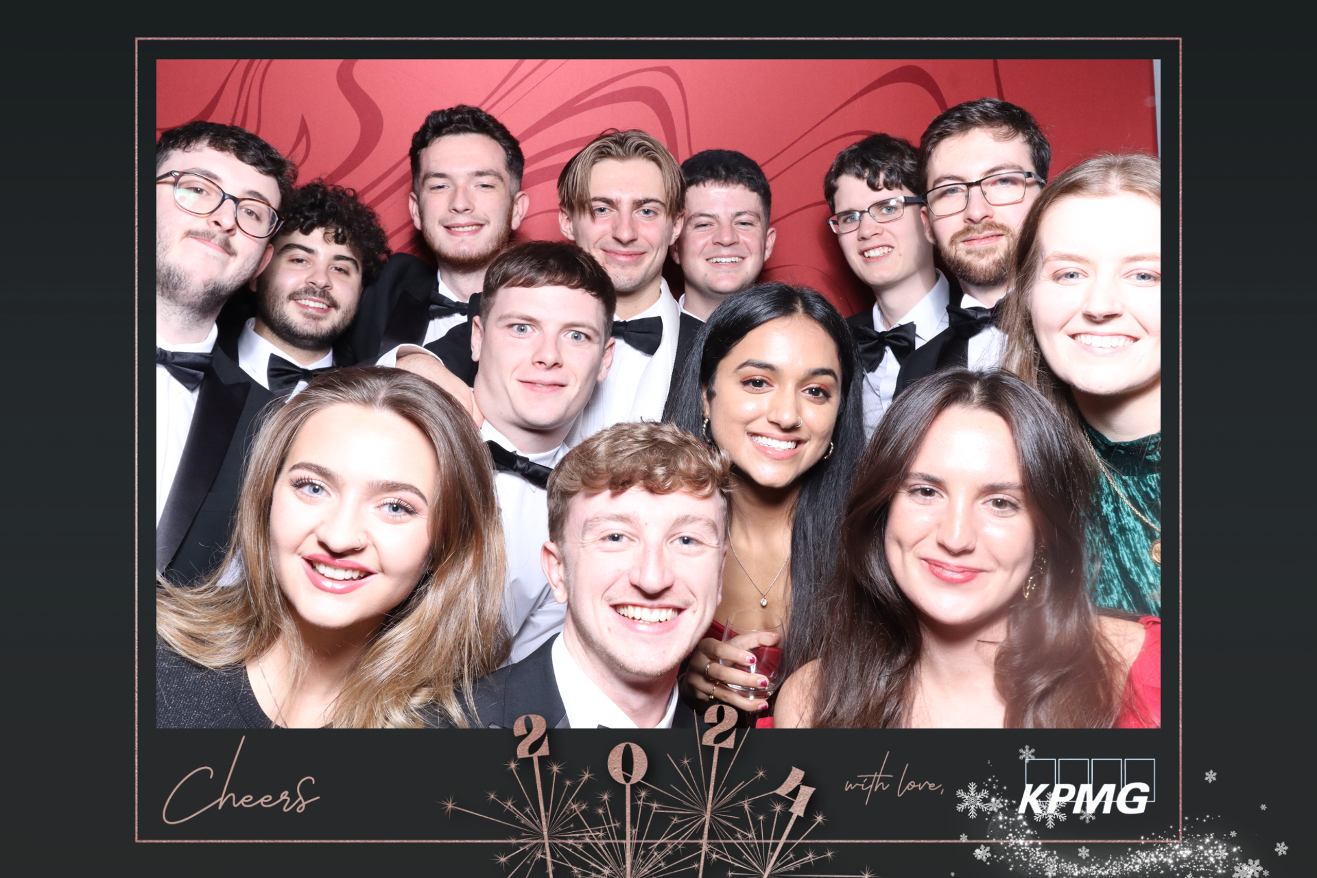 KPMG Christmas Party  | View more photos from the event at gallery.magicimages.uk/u/MagicImages/KPMG-Christmas-Party-0