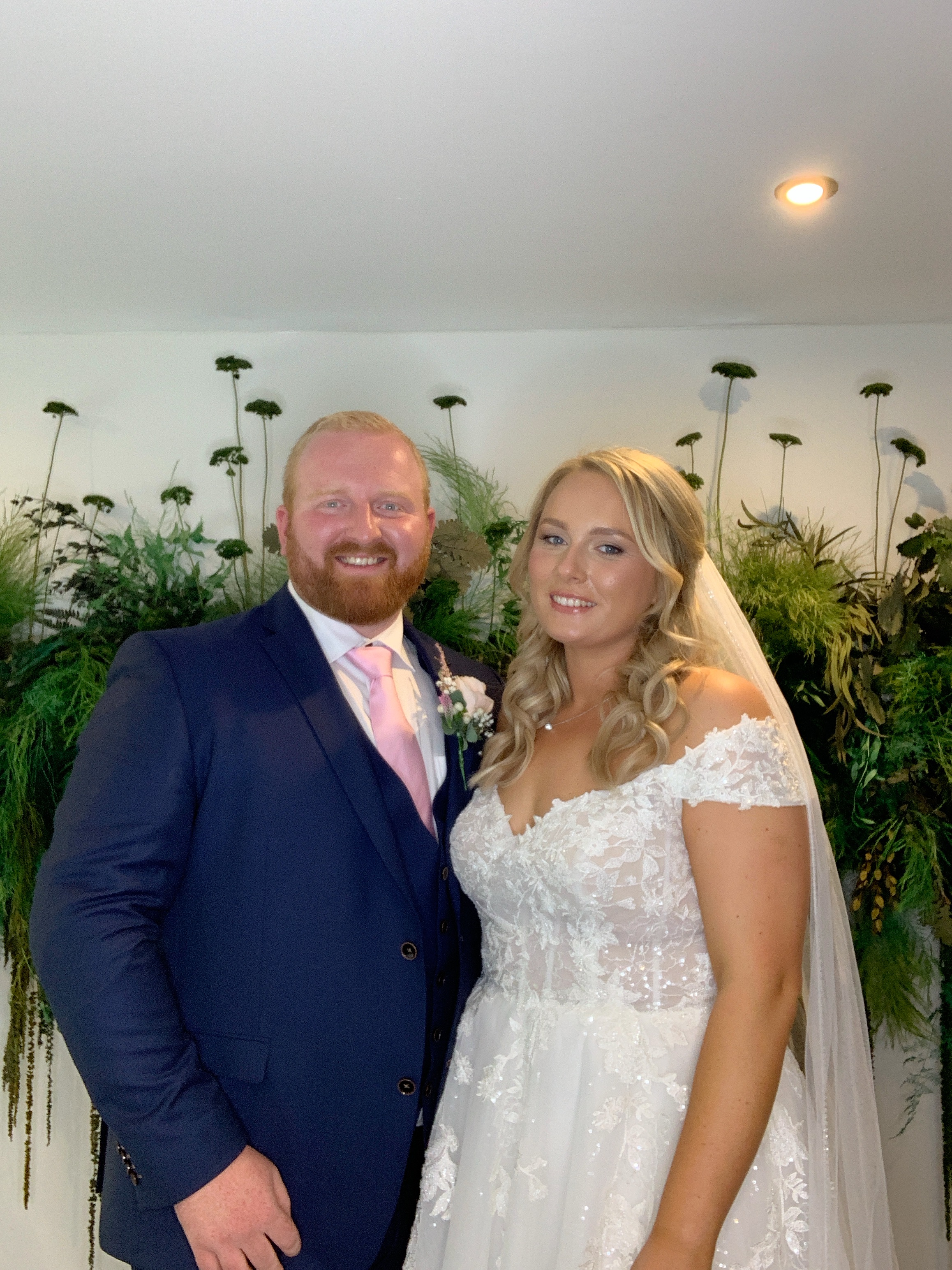 Mr & Mrs D’Arcy | View more photos from the event at gallery.magicimages.uk/u/MagicImages/Mr-Mrs-D’Arcy