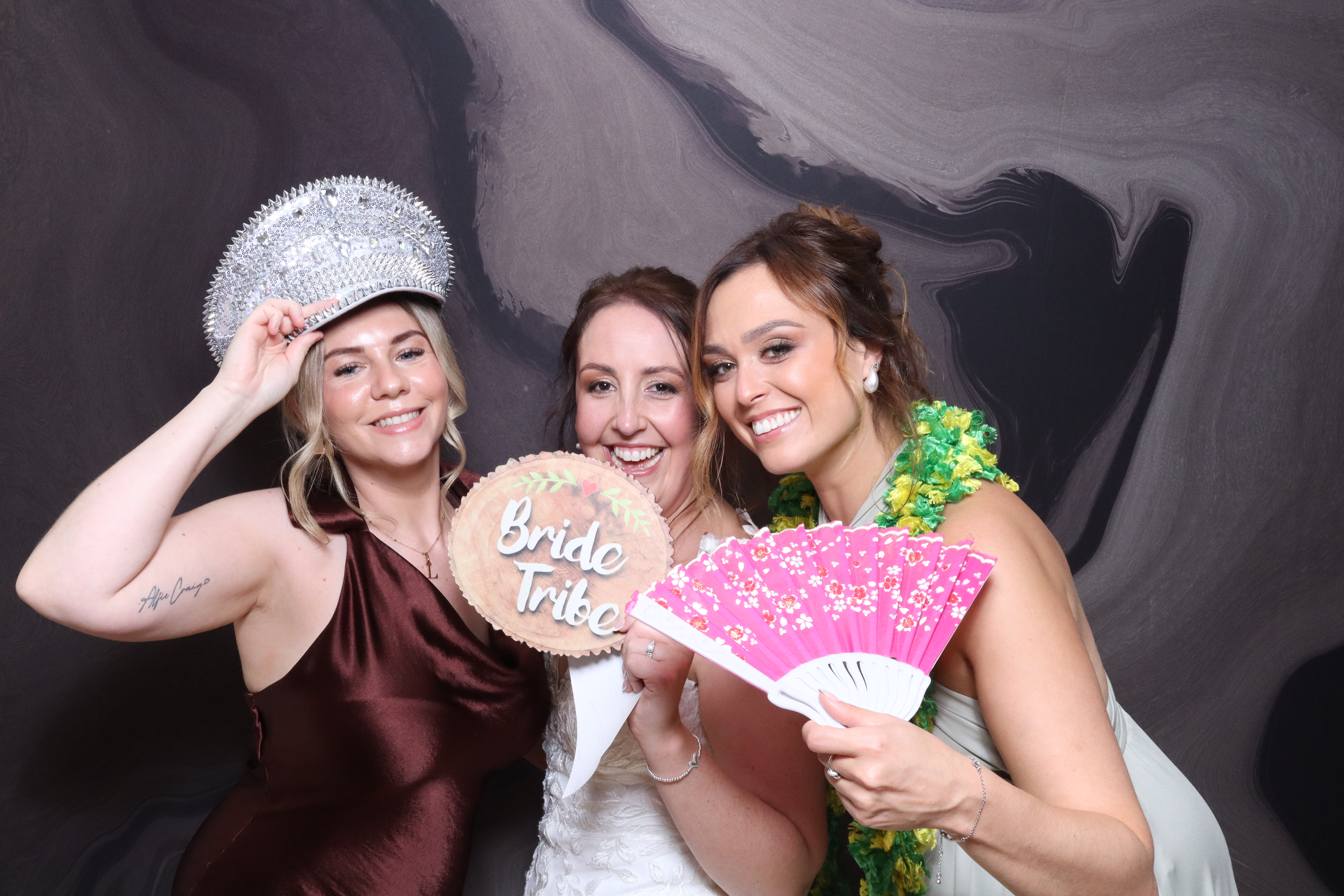 Mr & Mrs Fenney  | View more photos from the event at gallery.magicimages.uk/u/MagicImages/Mr-Mrs-Fenney