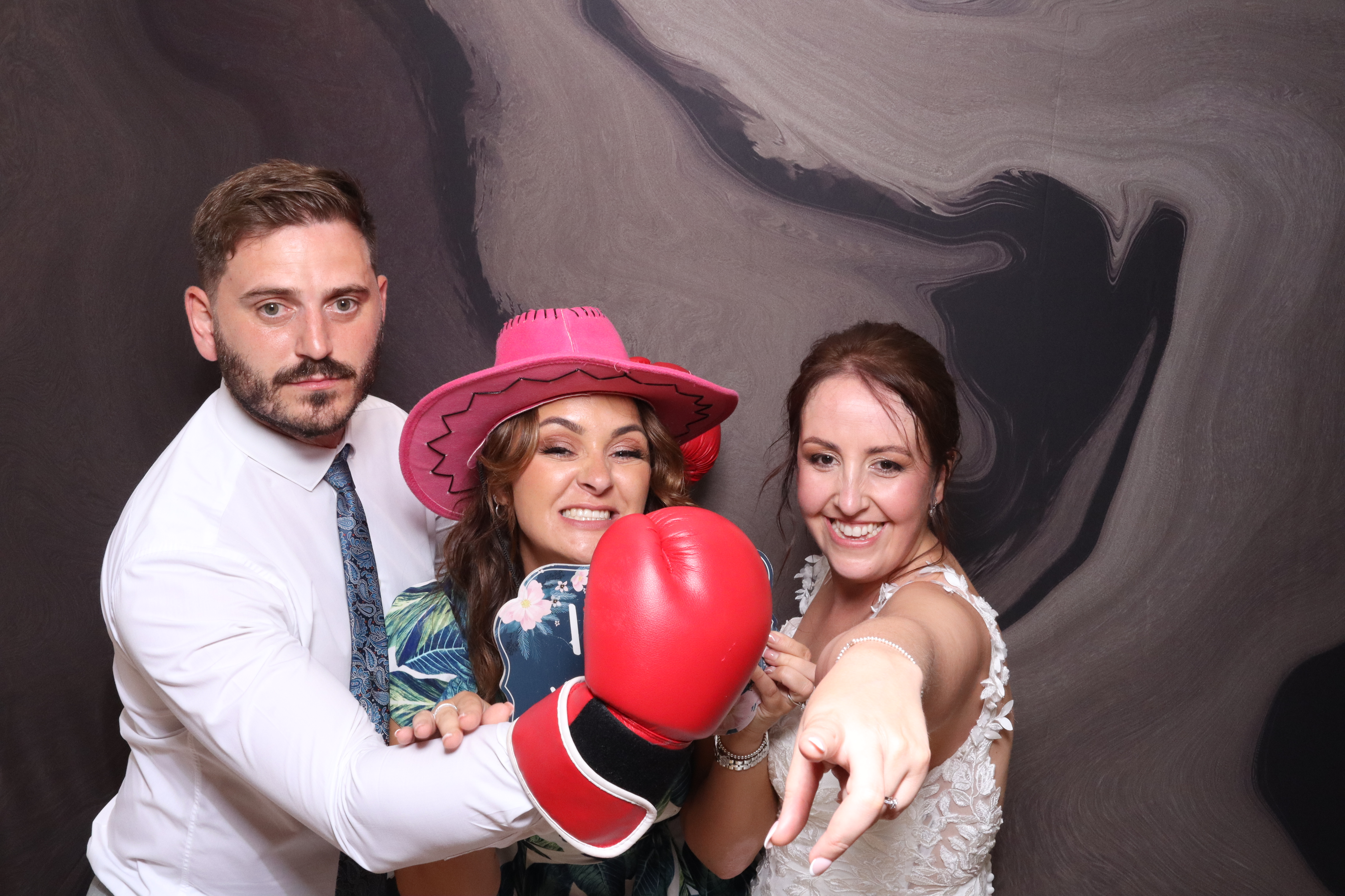 Mr & Mrs Fenney  | View more photos from the event at gallery.magicimages.uk/u/MagicImages/Mr-Mrs-Fenney