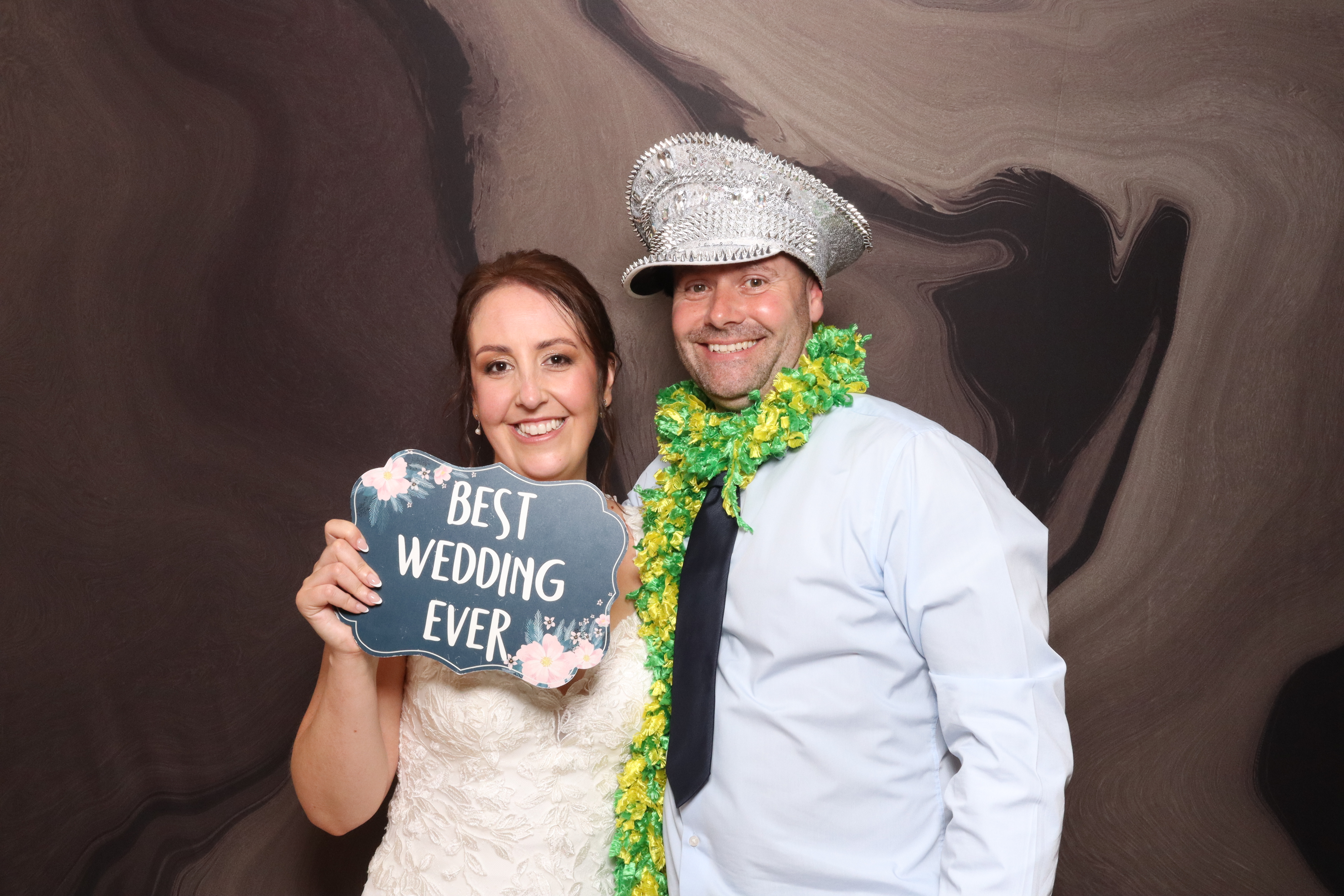 Mr & Mrs Fenney  | View more photos from the event at gallery.magicimages.uk/u/MagicImages/Mr-Mrs-Fenney