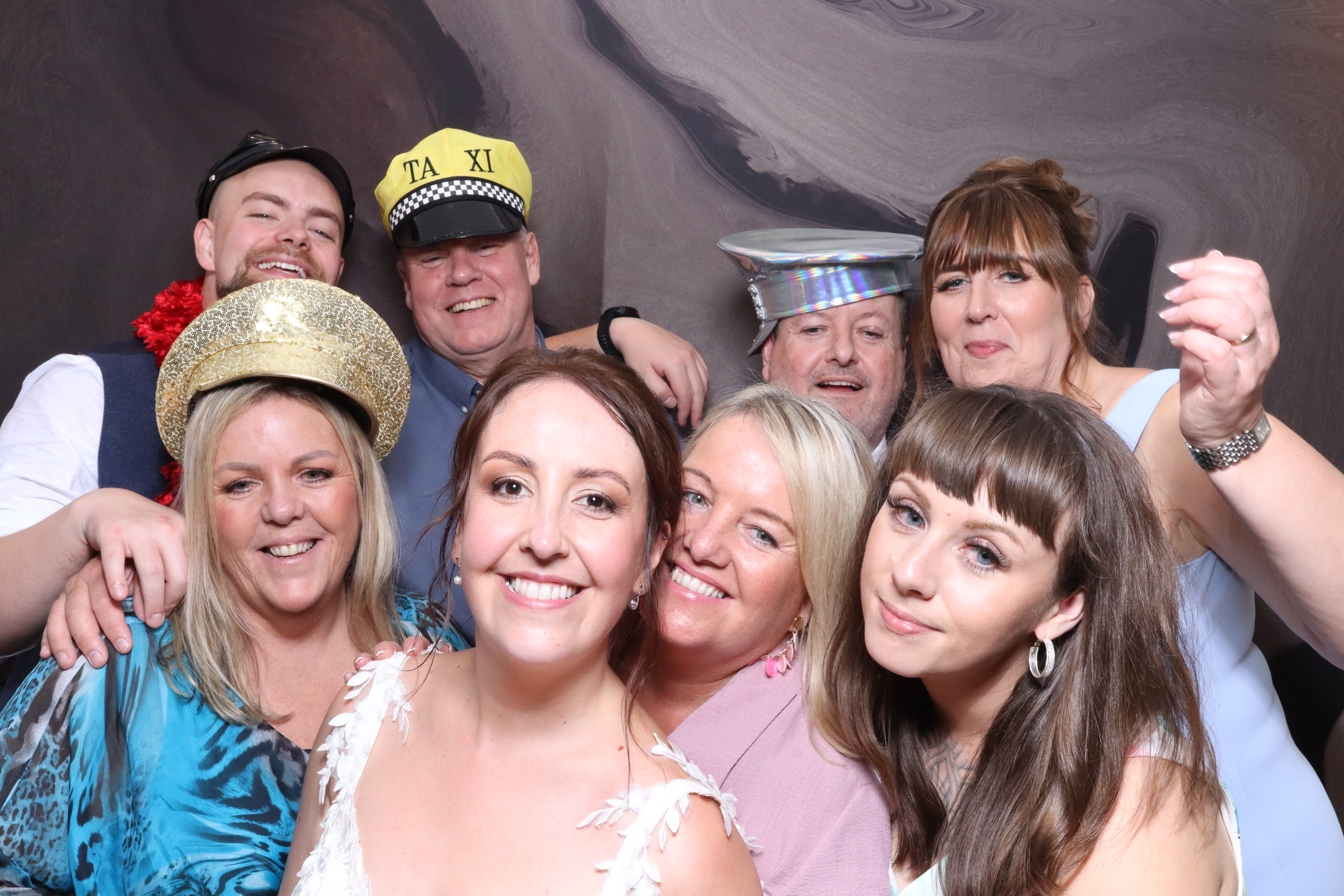 Mr & Mrs Fenney  | View more photos from the event at gallery.magicimages.uk/u/MagicImages/Mr-Mrs-Fenney