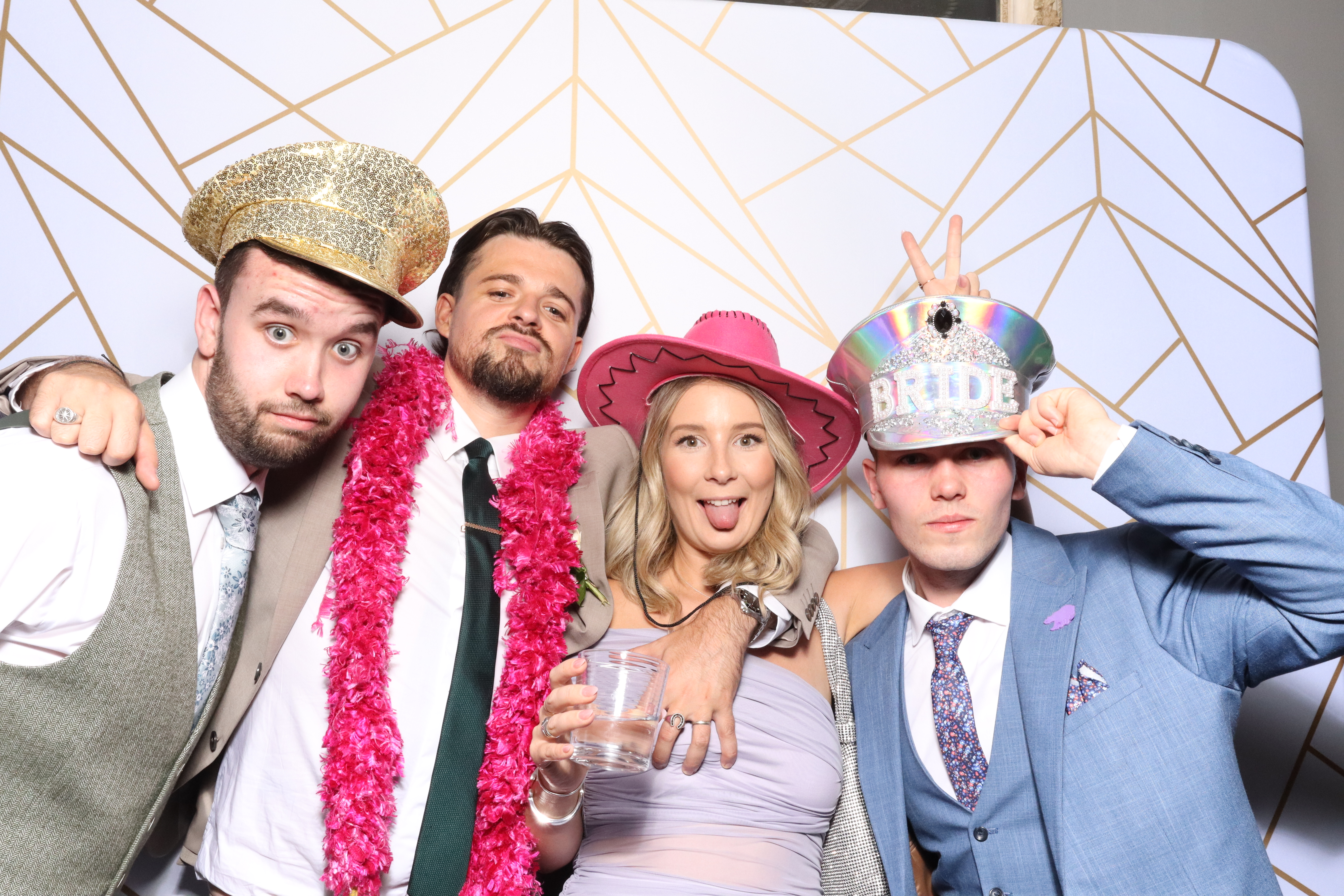 Mr & Mrs Garton  | View more photos from the event at gallery.magicimages.uk/u/MagicImages/Mr-Mrs-Garton