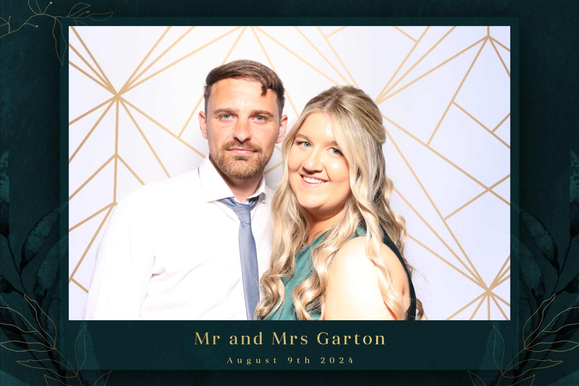 Mr & Mrs Garton  | View more photos from the event at gallery.magicimages.uk/u/MagicImages/Mr-Mrs-Garton