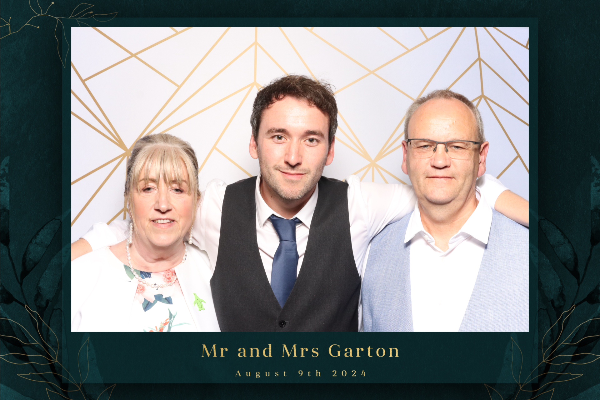 Mr & Mrs Garton  | View more photos from the event at gallery.magicimages.uk/u/MagicImages/Mr-Mrs-Garton