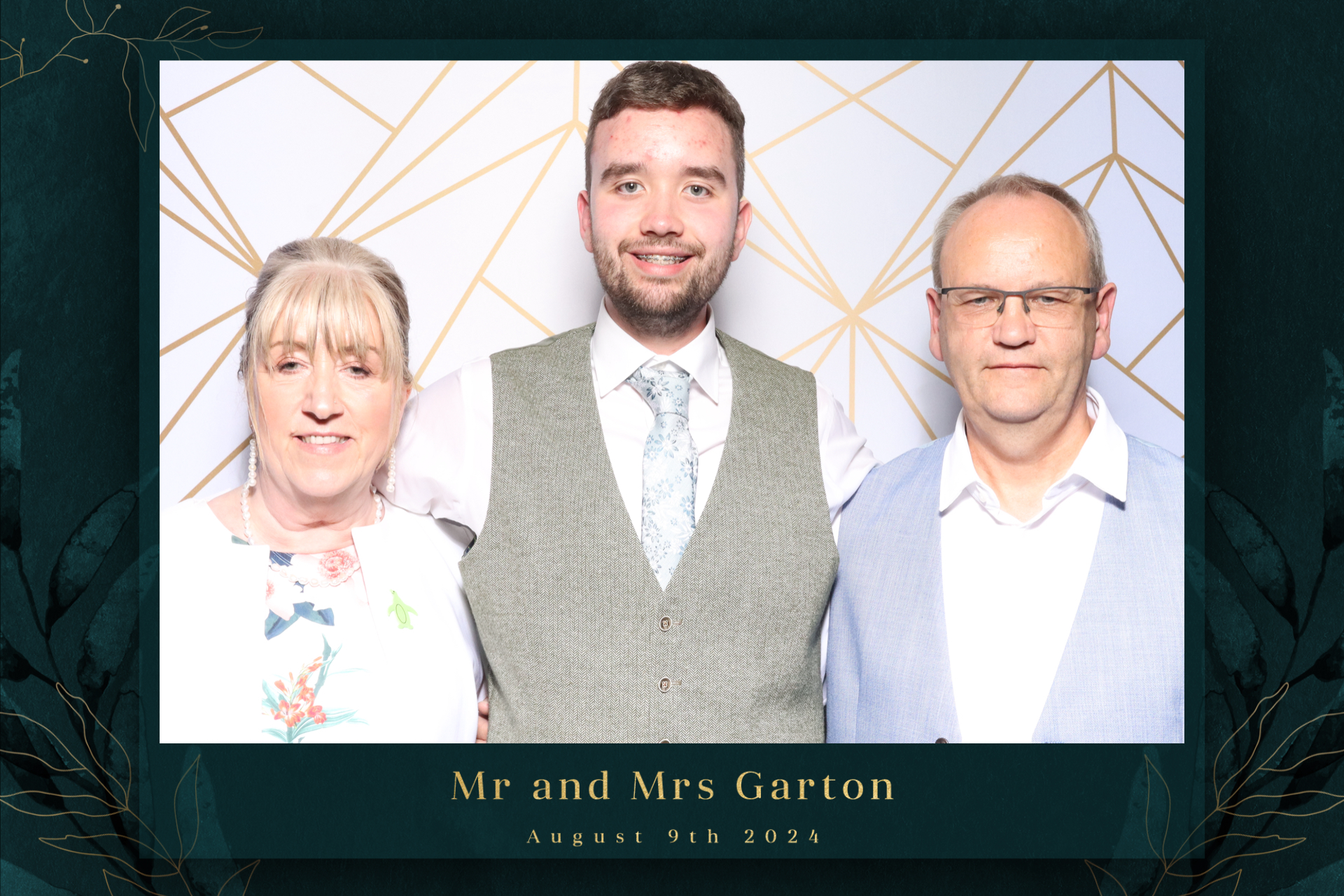 Mr & Mrs Garton  | View more photos from the event at gallery.magicimages.uk/u/MagicImages/Mr-Mrs-Garton
