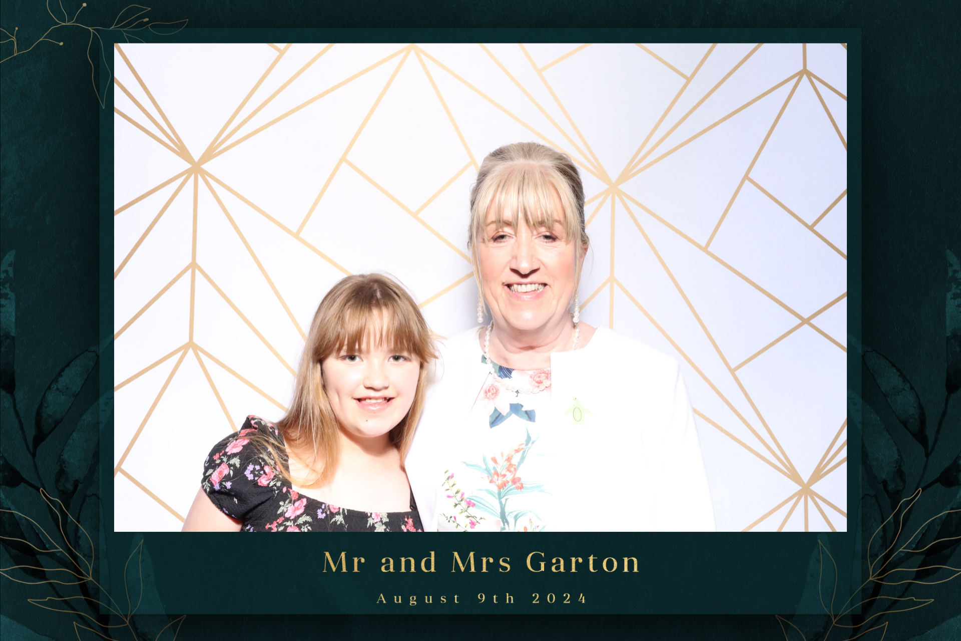 Mr & Mrs Garton  | View more photos from the event at gallery.magicimages.uk/u/MagicImages/Mr-Mrs-Garton