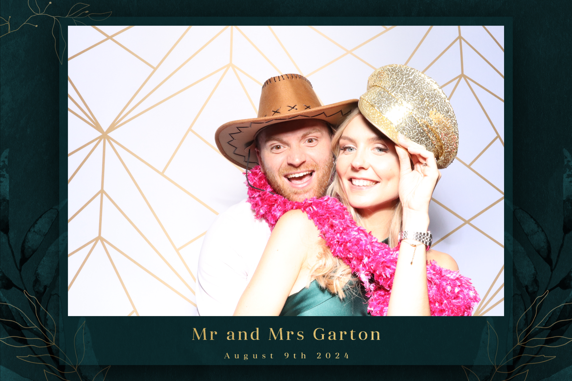 Mr & Mrs Garton  | View more photos from the event at gallery.magicimages.uk/u/MagicImages/Mr-Mrs-Garton