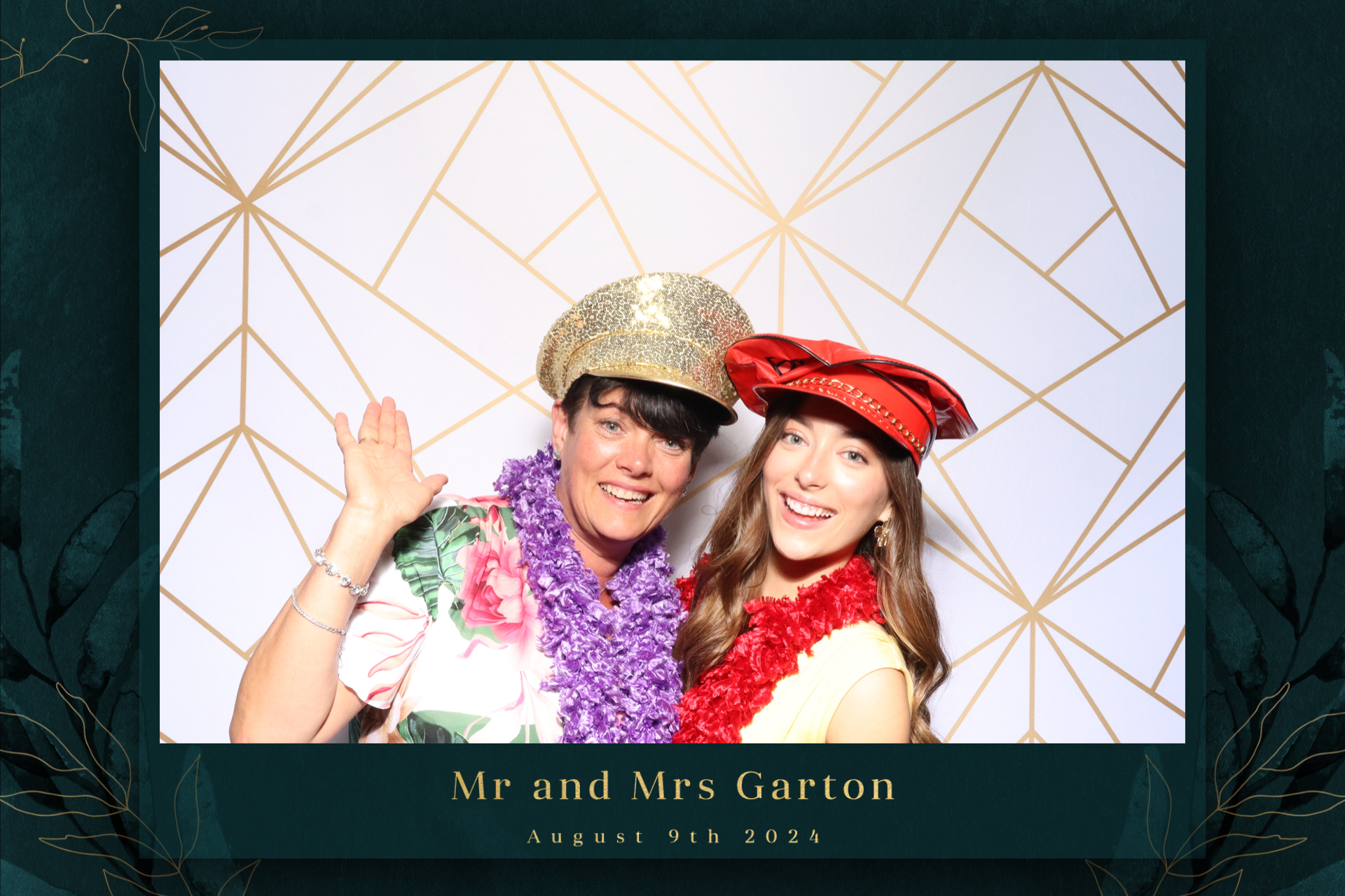Mr & Mrs Garton  | View more photos from the event at gallery.magicimages.uk/u/MagicImages/Mr-Mrs-Garton