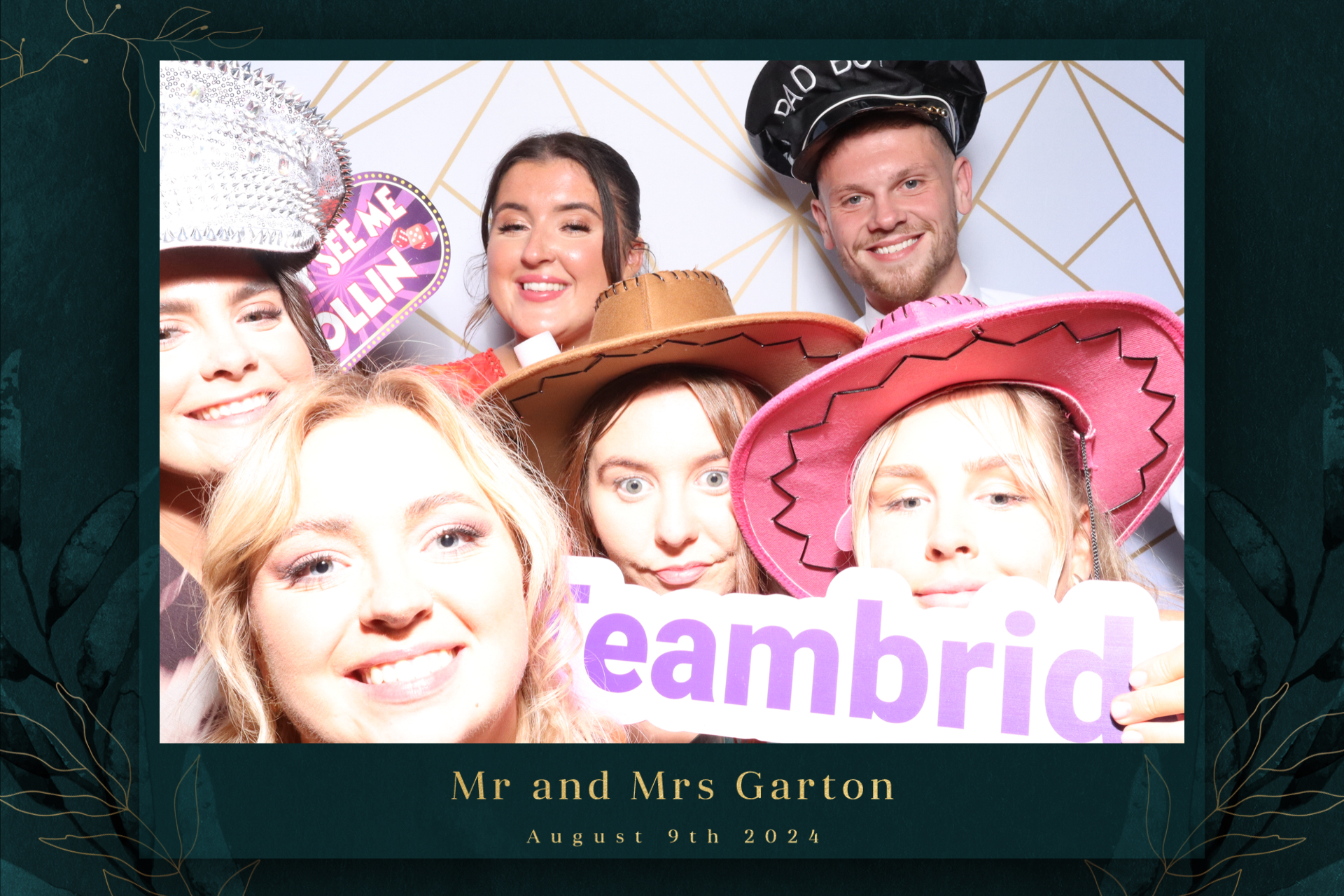 Mr & Mrs Garton  | View more photos from the event at gallery.magicimages.uk/u/MagicImages/Mr-Mrs-Garton