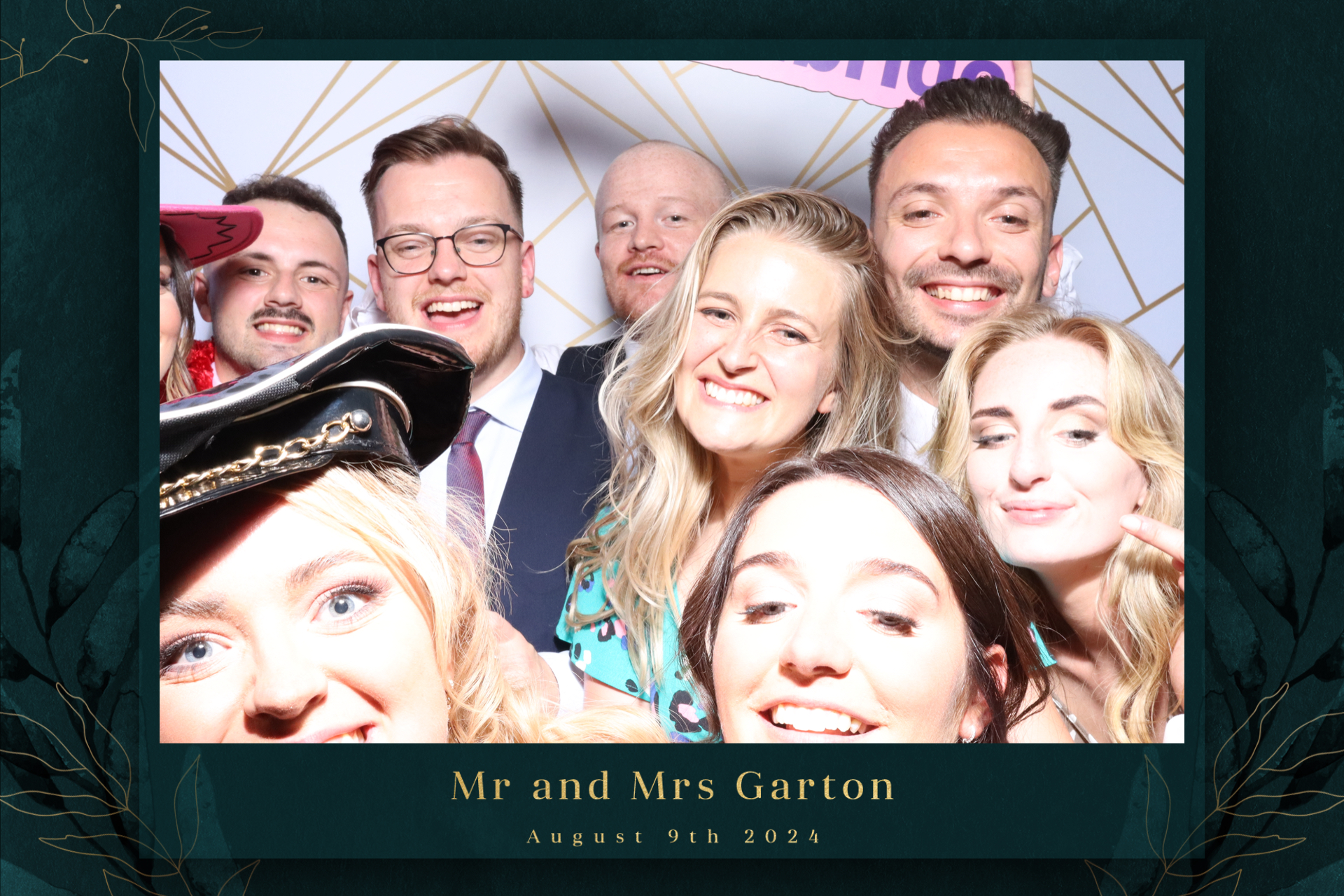Mr & Mrs Garton  | View more photos from the event at gallery.magicimages.uk/u/MagicImages/Mr-Mrs-Garton