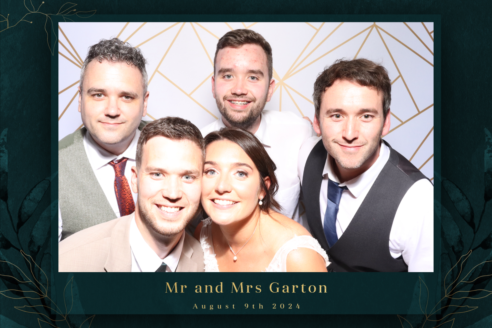 Mr & Mrs Garton  | View more photos from the event at gallery.magicimages.uk/u/MagicImages/Mr-Mrs-Garton