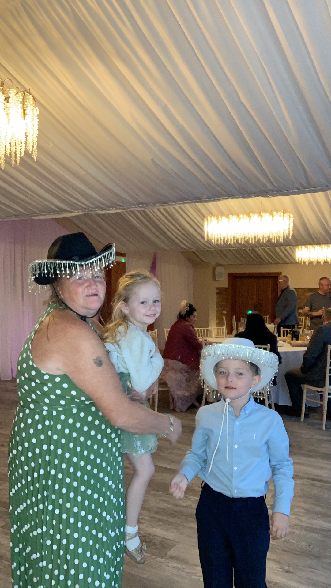 Mr & Mrs Hartley | View more photos from the event at gallery.magicimages.uk/u/MagicImages/Mr-Mrs-Hartley