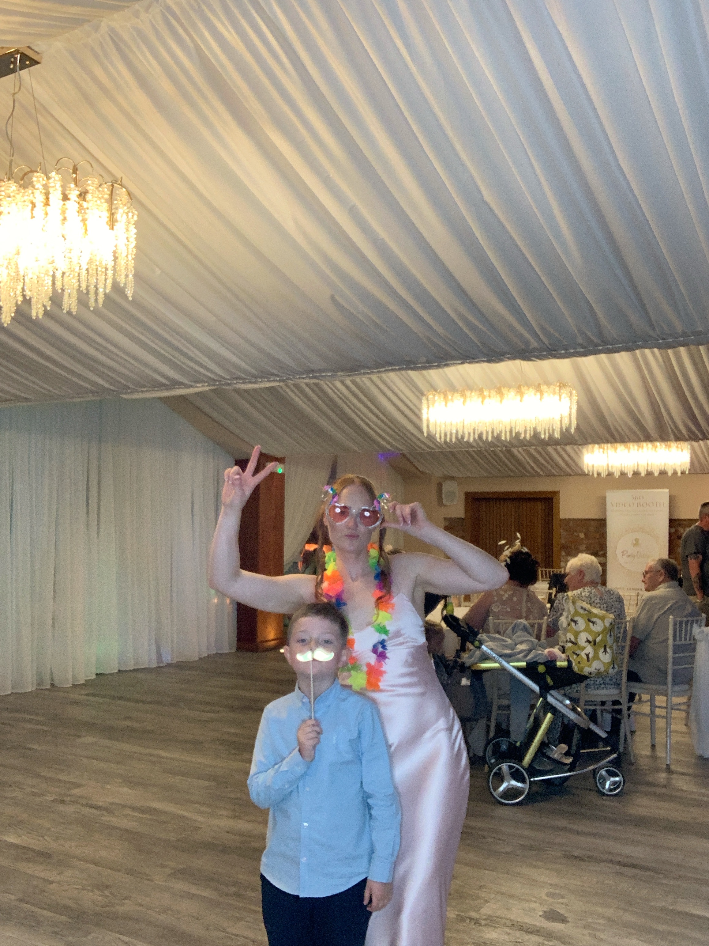 Mr & Mrs Hartley | View more photos from the event at gallery.magicimages.uk/u/MagicImages/Mr-Mrs-Hartley