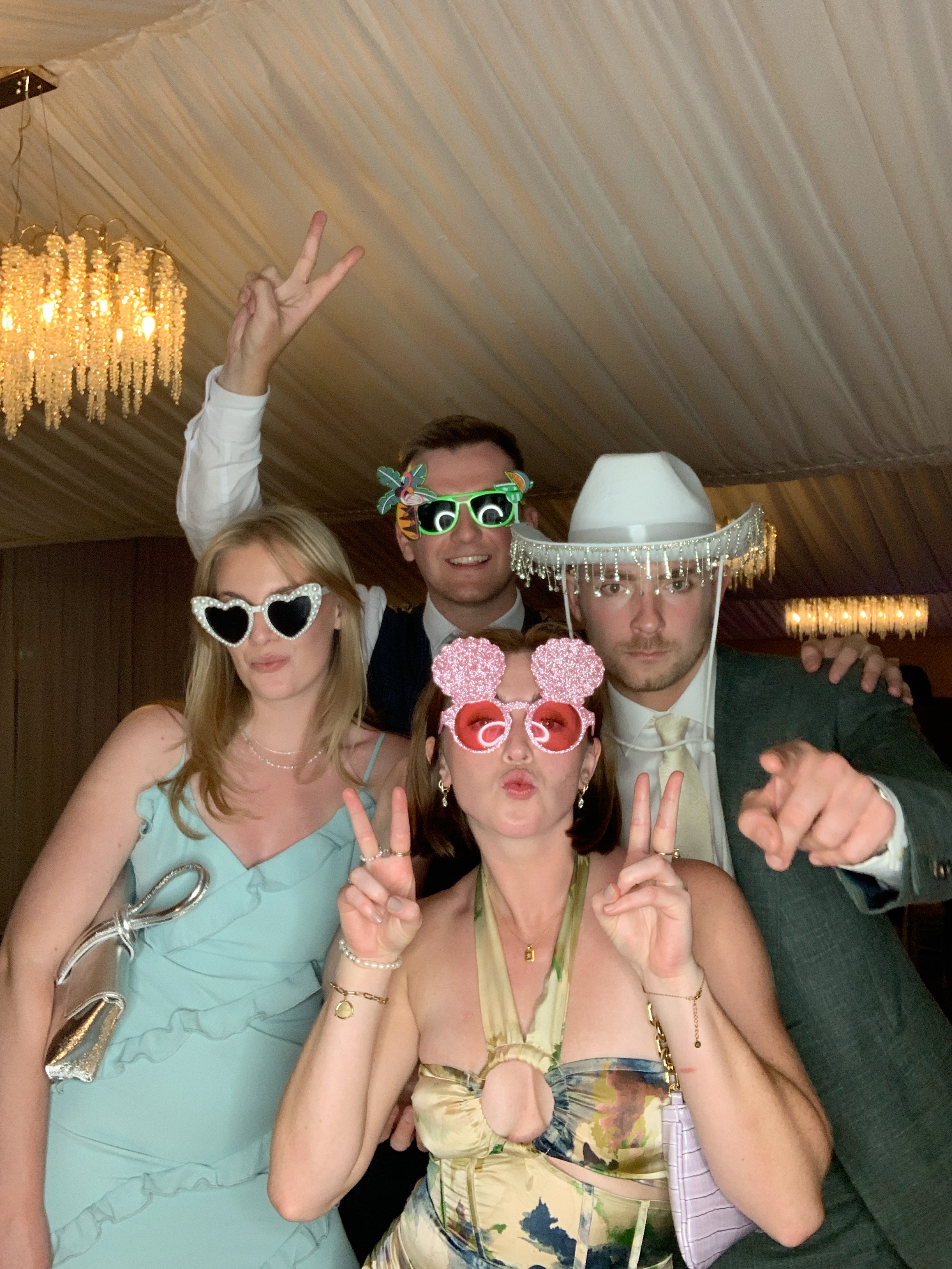 Mr & Mrs Hartley | View more photos from the event at gallery.magicimages.uk/u/MagicImages/Mr-Mrs-Hartley