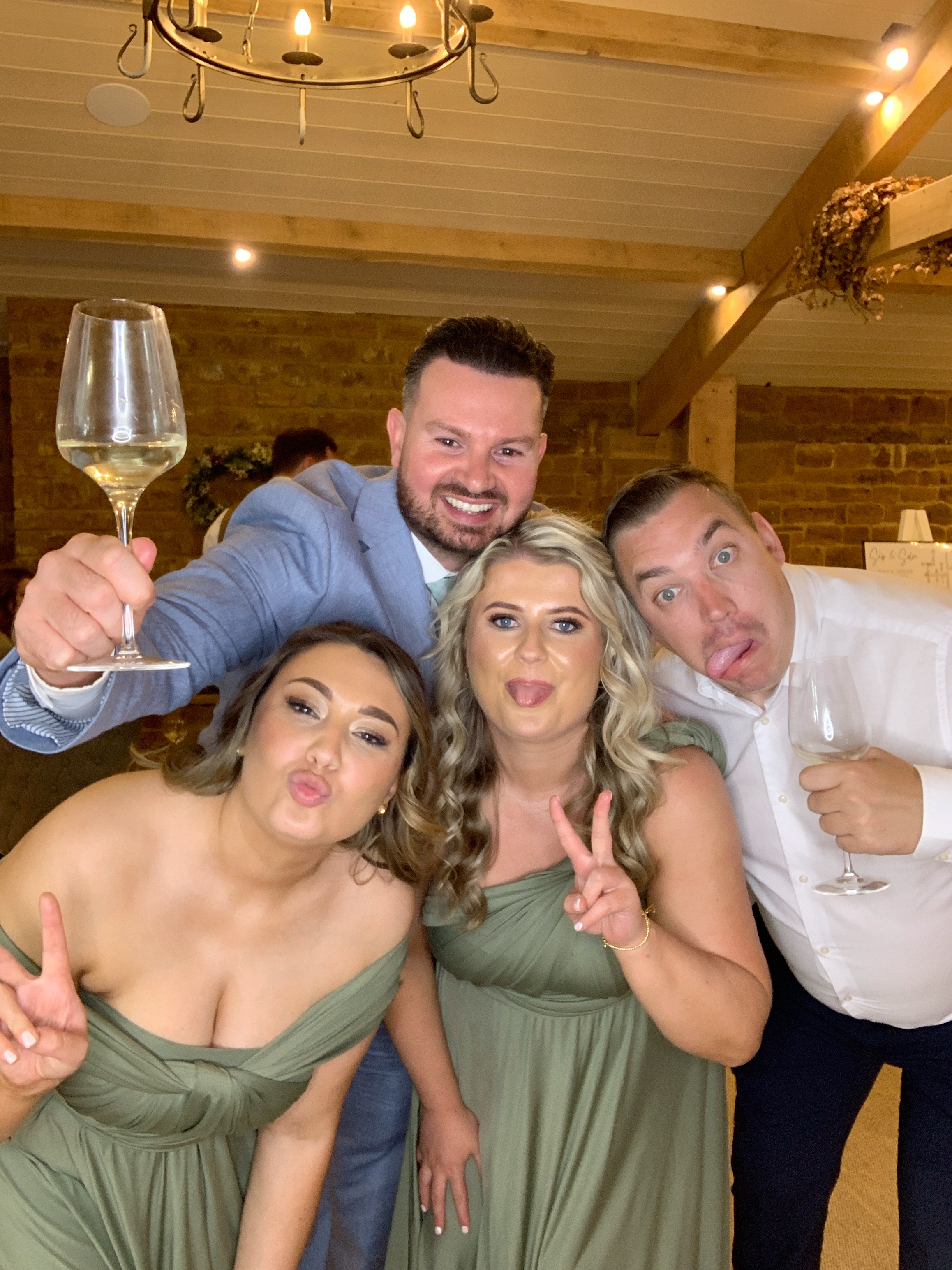 Mr & Mrs Howe photos  | View more photos from the event at gallery.magicimages.uk/u/MagicImages/Mr-Mrs-Howe-photos