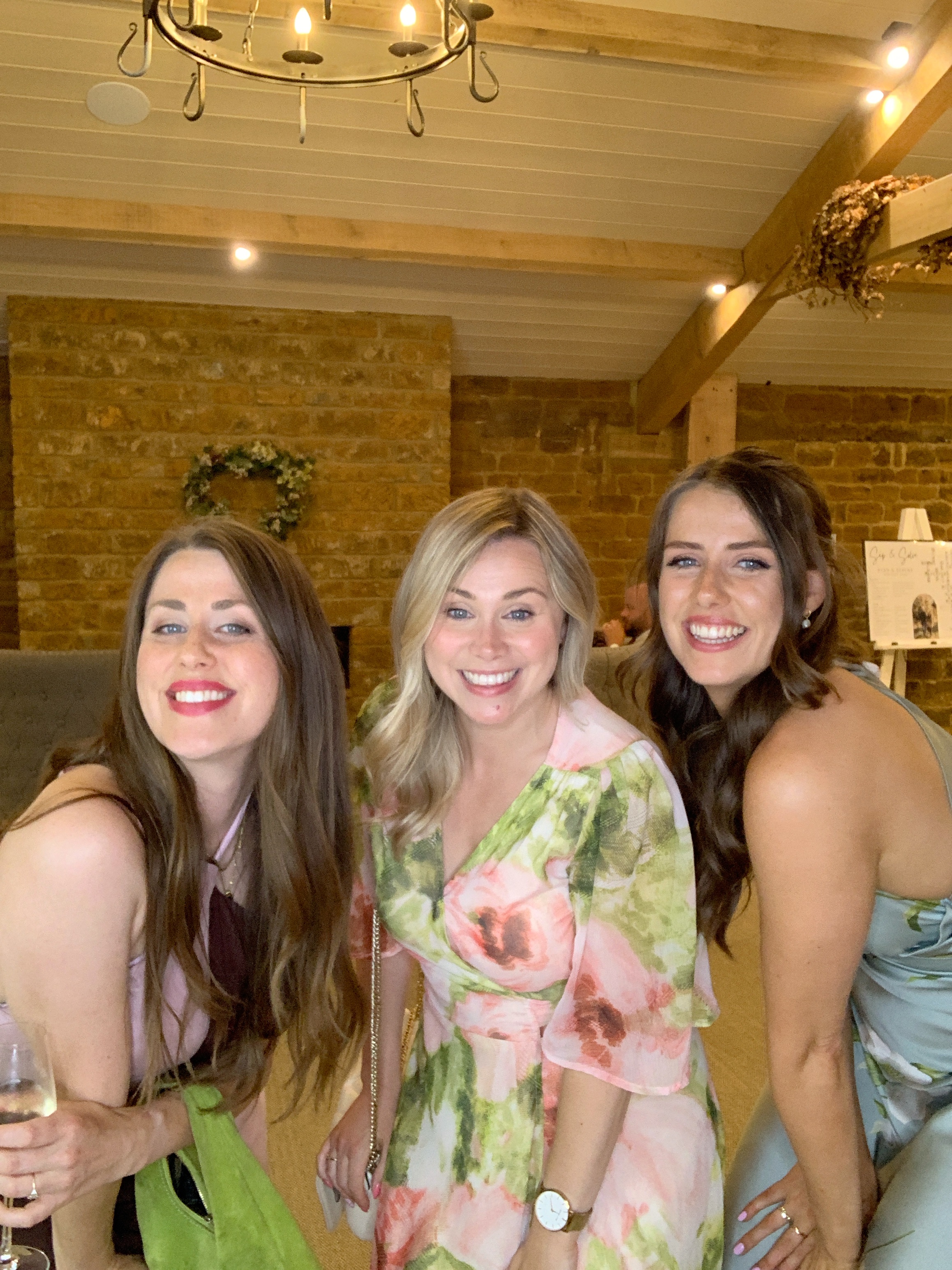 Mr & Mrs Howe photos  | View more photos from the event at gallery.magicimages.uk/u/MagicImages/Mr-Mrs-Howe-photos