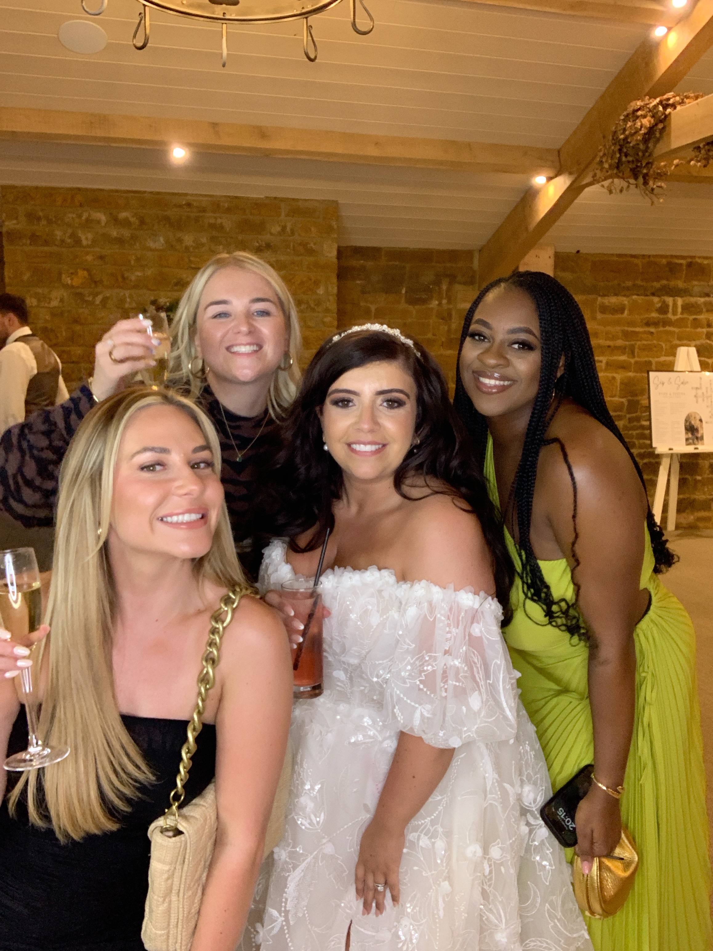 Mr & Mrs Howe photos  | View more photos from the event at gallery.magicimages.uk/u/MagicImages/Mr-Mrs-Howe-photos