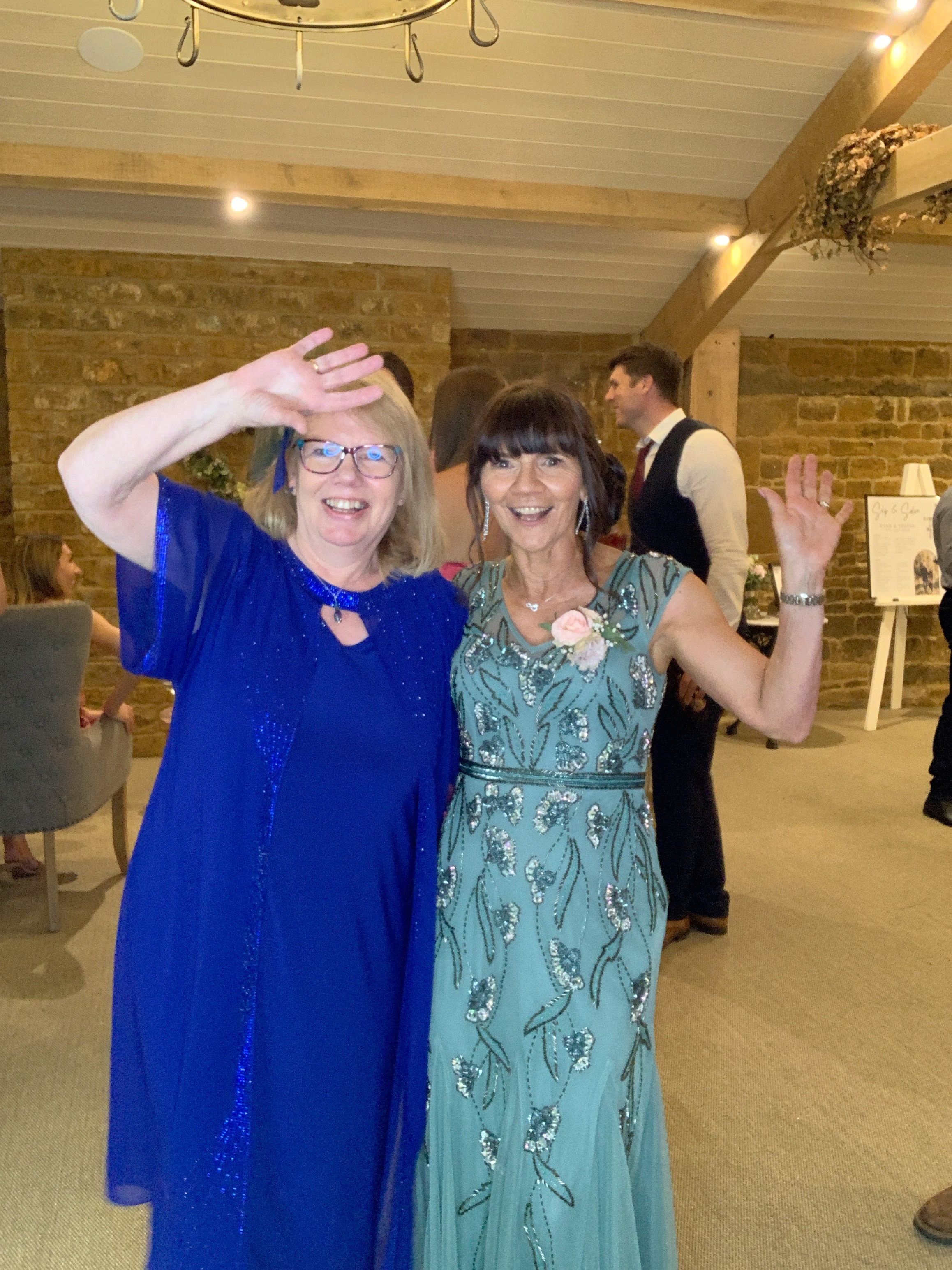 Mr & Mrs Howe photos  | View more photos from the event at gallery.magicimages.uk/u/MagicImages/Mr-Mrs-Howe-photos