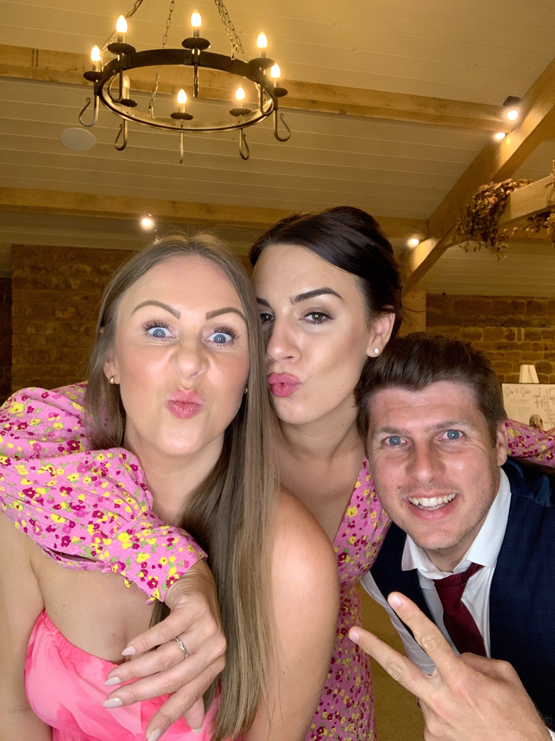 Mr & Mrs Howe photos  | View more photos from the event at gallery.magicimages.uk/u/MagicImages/Mr-Mrs-Howe-photos