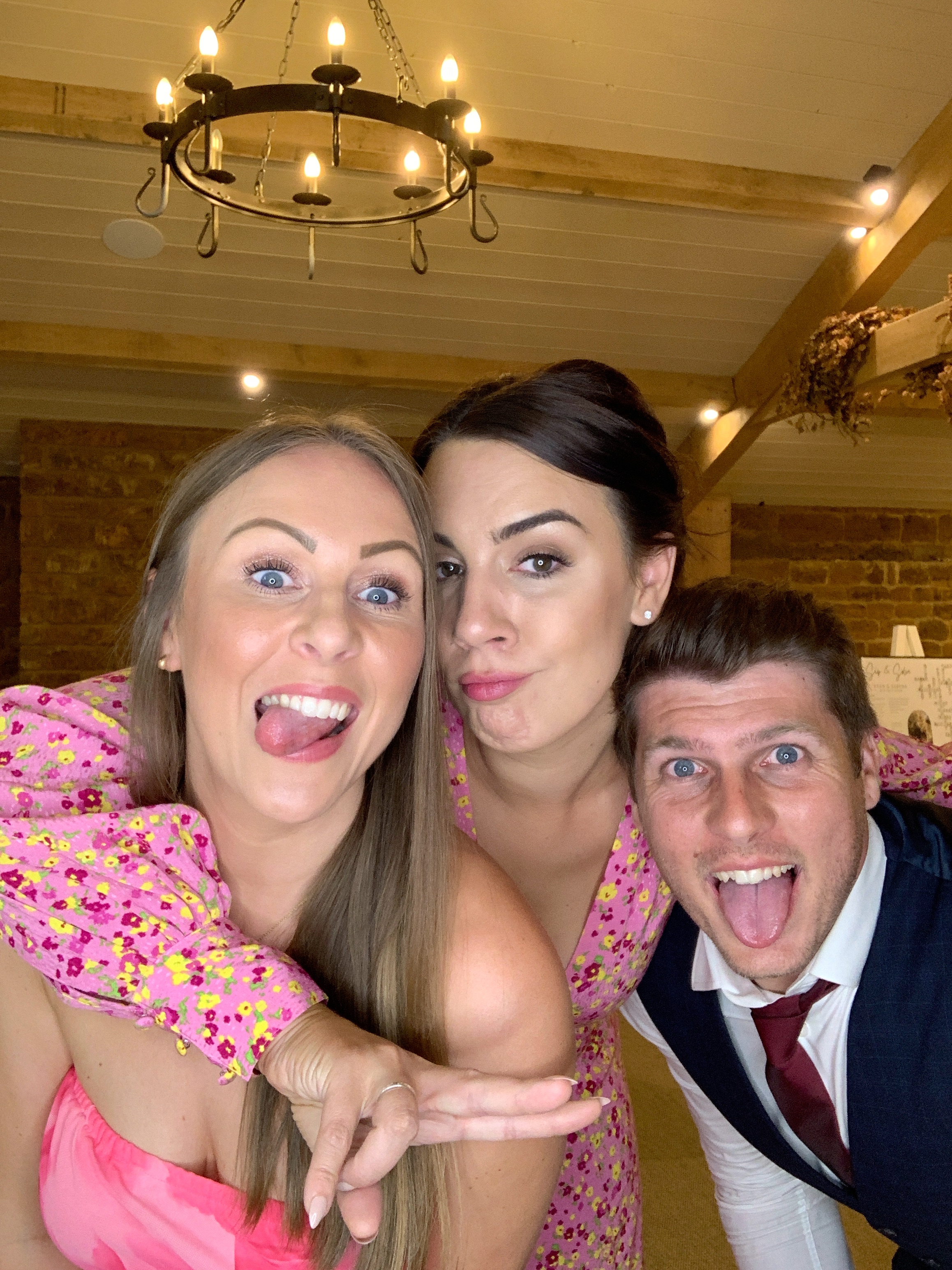 Mr & Mrs Howe photos  | View more photos from the event at gallery.magicimages.uk/u/MagicImages/Mr-Mrs-Howe-photos