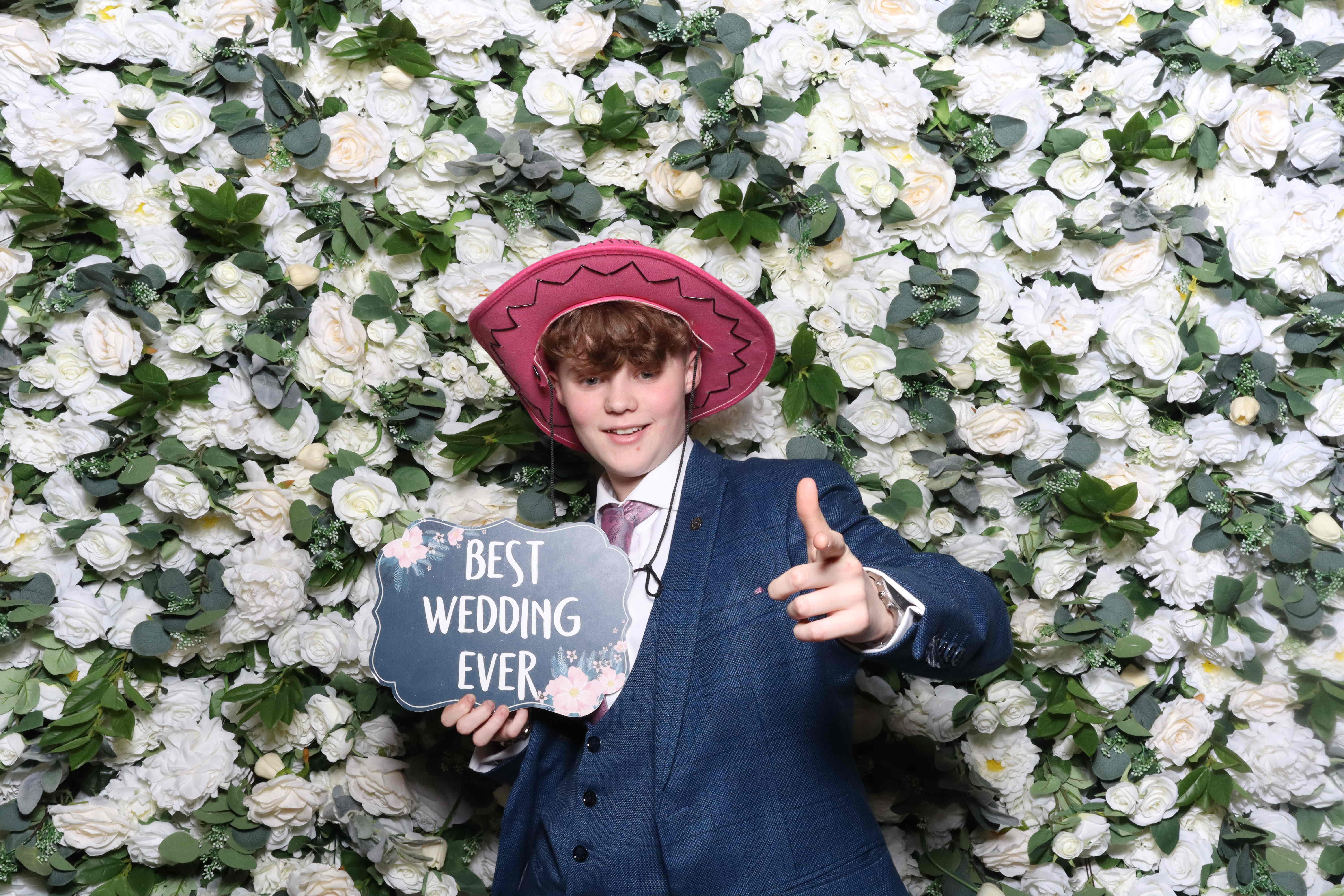 Mr & Mrs Kilroy  | View more photos from the event at gallery.magicimages.uk/u/MagicImages/Mr-Mrs-Kilroy