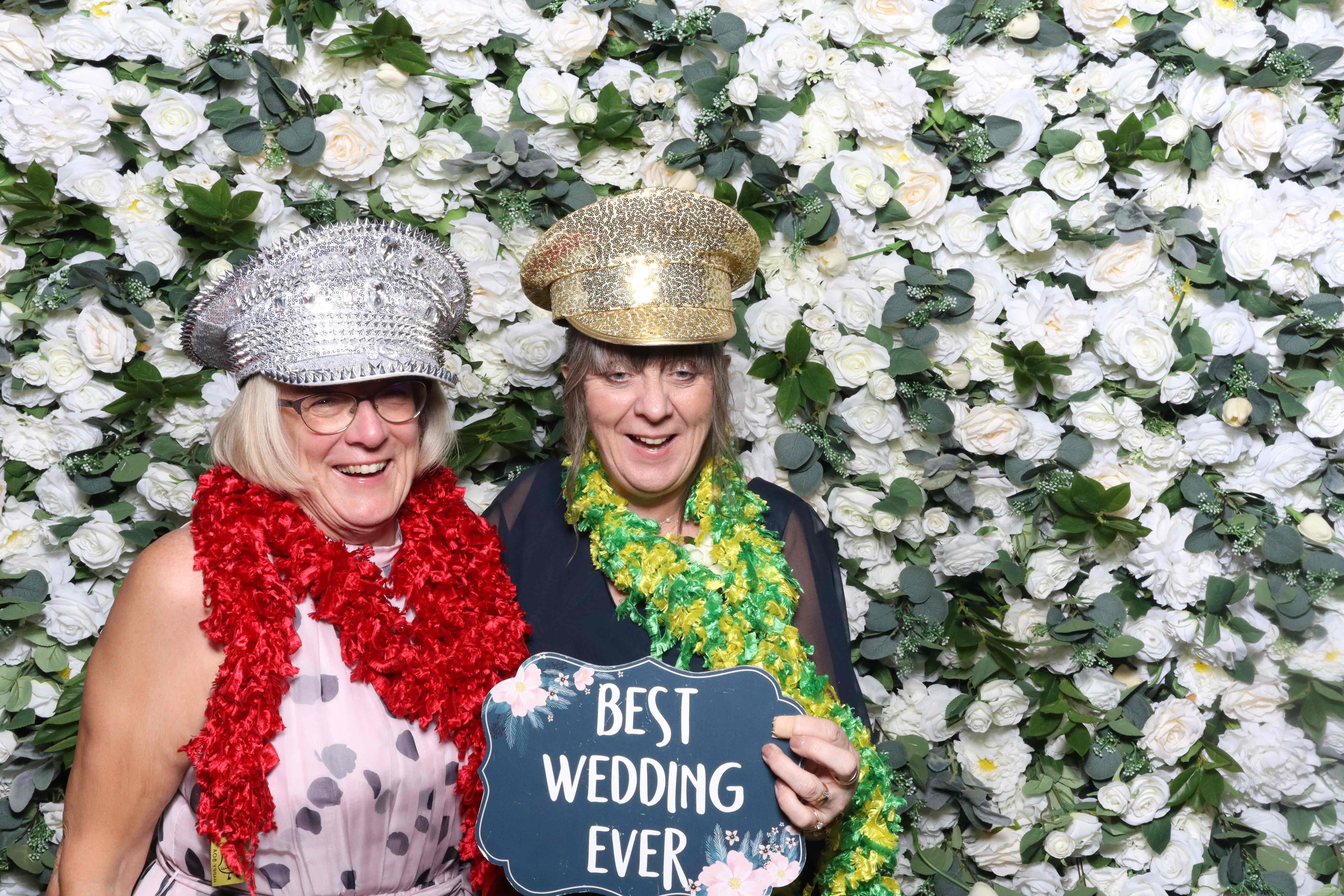 Mr & Mrs Kilroy  | View more photos from the event at gallery.magicimages.uk/u/MagicImages/Mr-Mrs-Kilroy