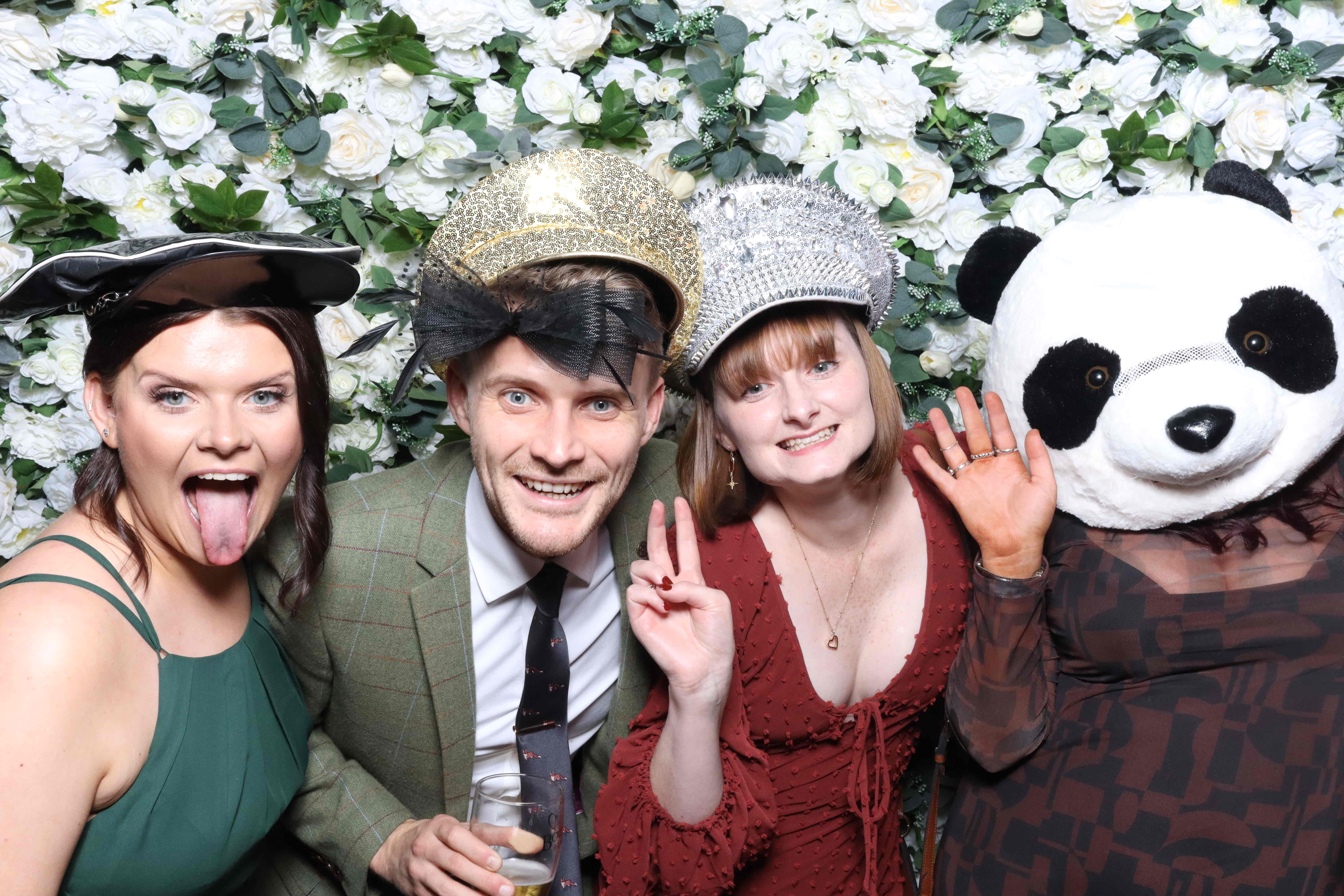 Mr & Mrs Kilroy  | View more photos from the event at gallery.magicimages.uk/u/MagicImages/Mr-Mrs-Kilroy