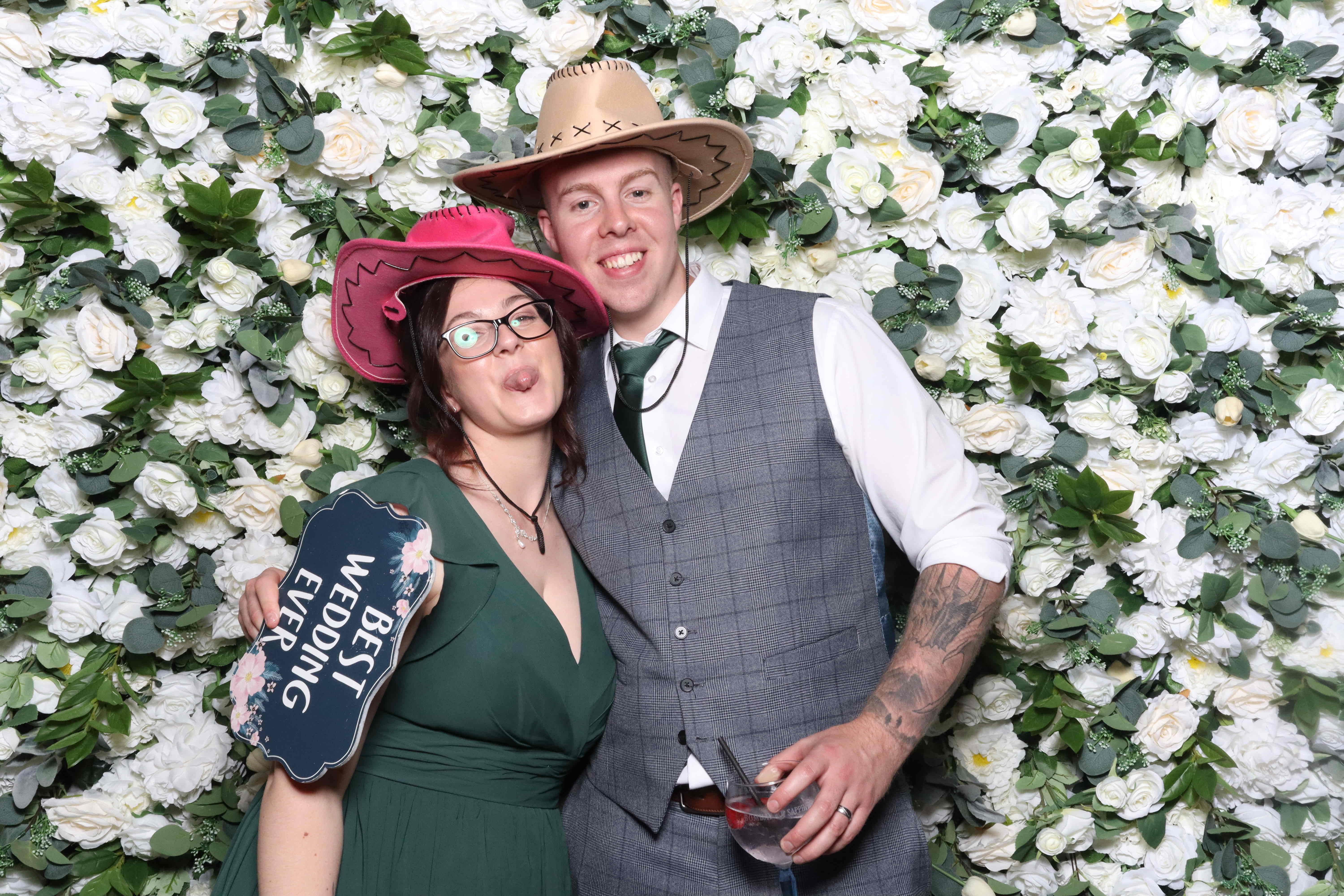 Mr & Mrs Kilroy  | View more photos from the event at gallery.magicimages.uk/u/MagicImages/Mr-Mrs-Kilroy