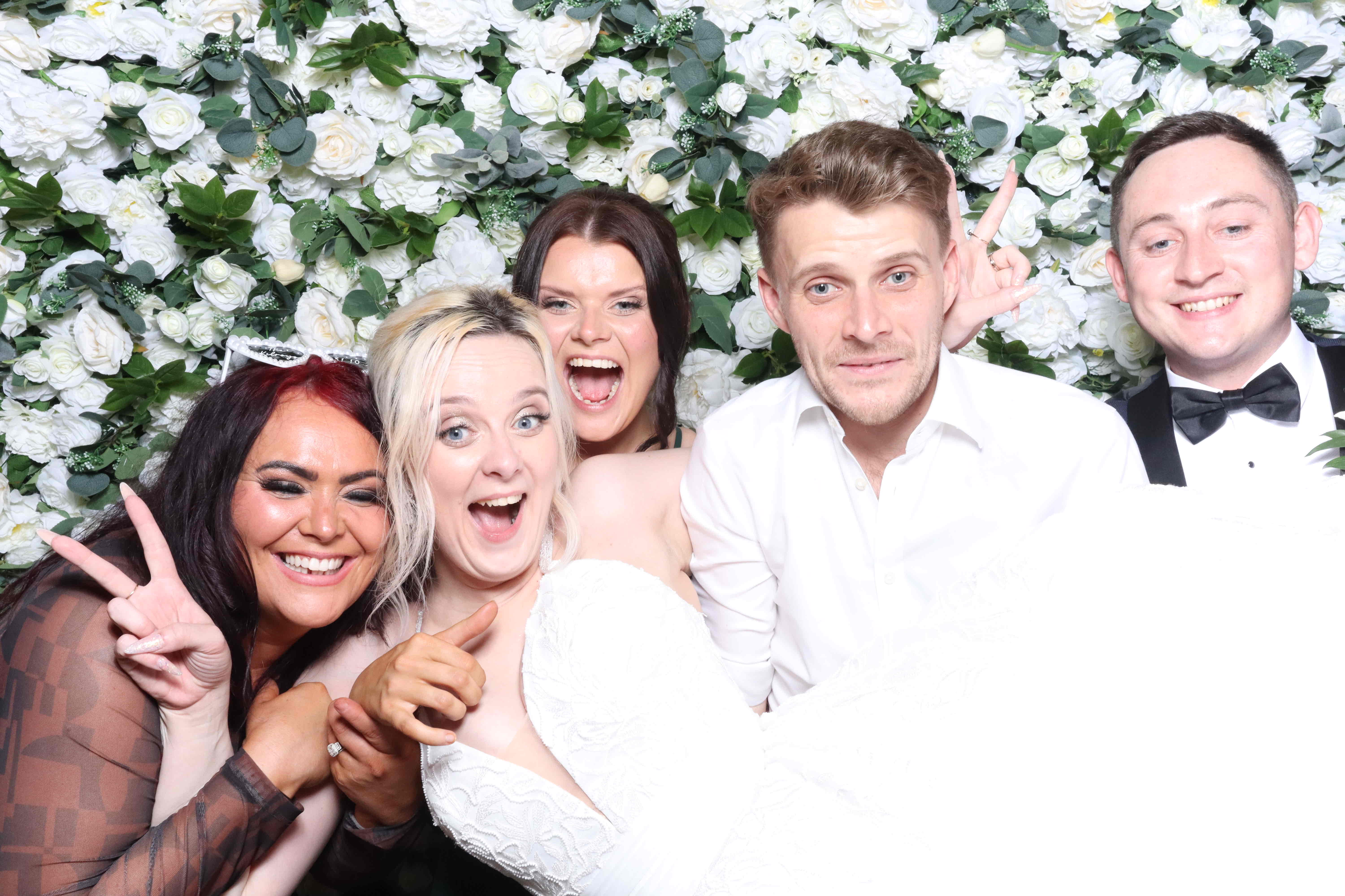 Mr & Mrs Kilroy  | View more photos from the event at gallery.magicimages.uk/u/MagicImages/Mr-Mrs-Kilroy
