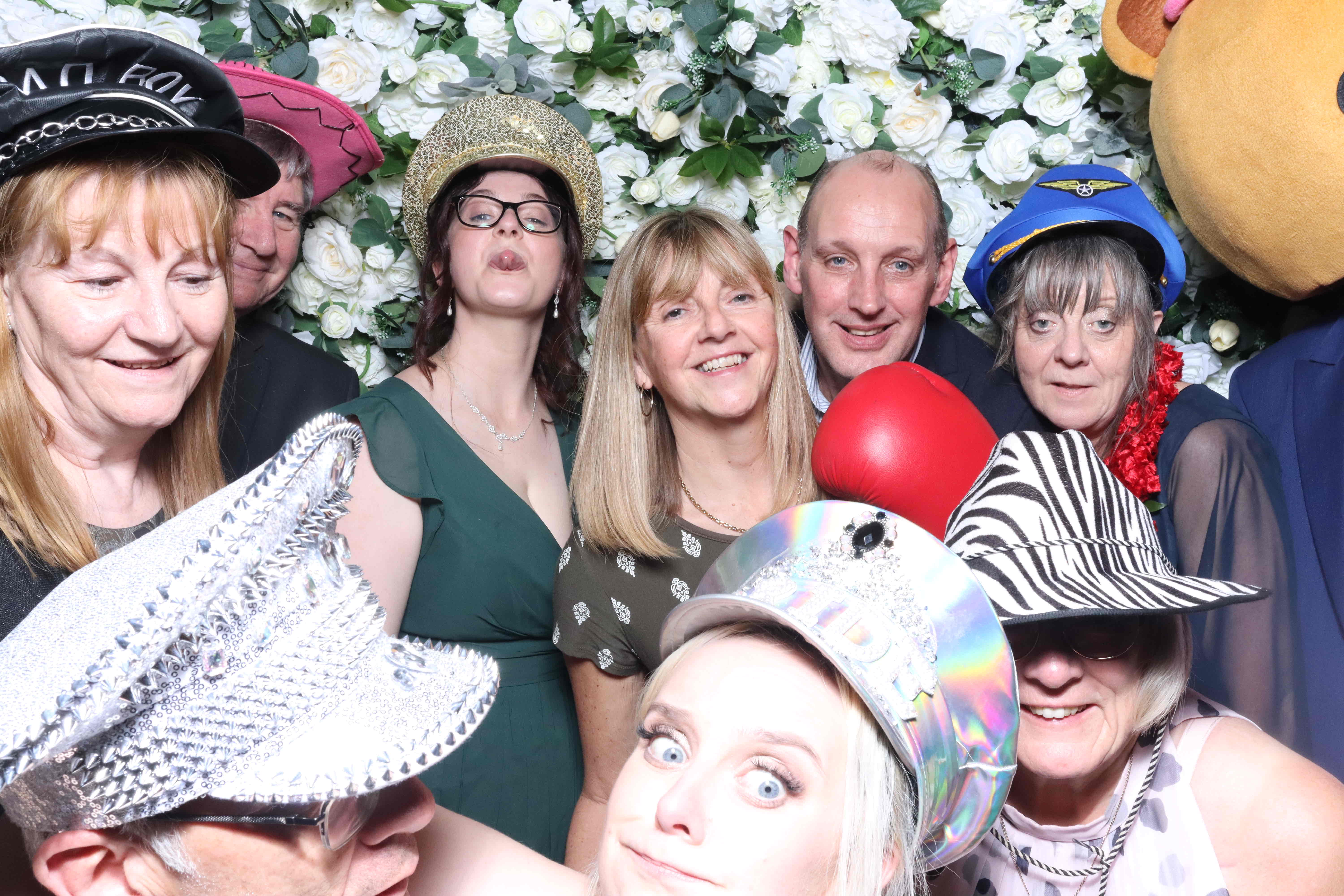Mr & Mrs Kilroy  | View more photos from the event at gallery.magicimages.uk/u/MagicImages/Mr-Mrs-Kilroy