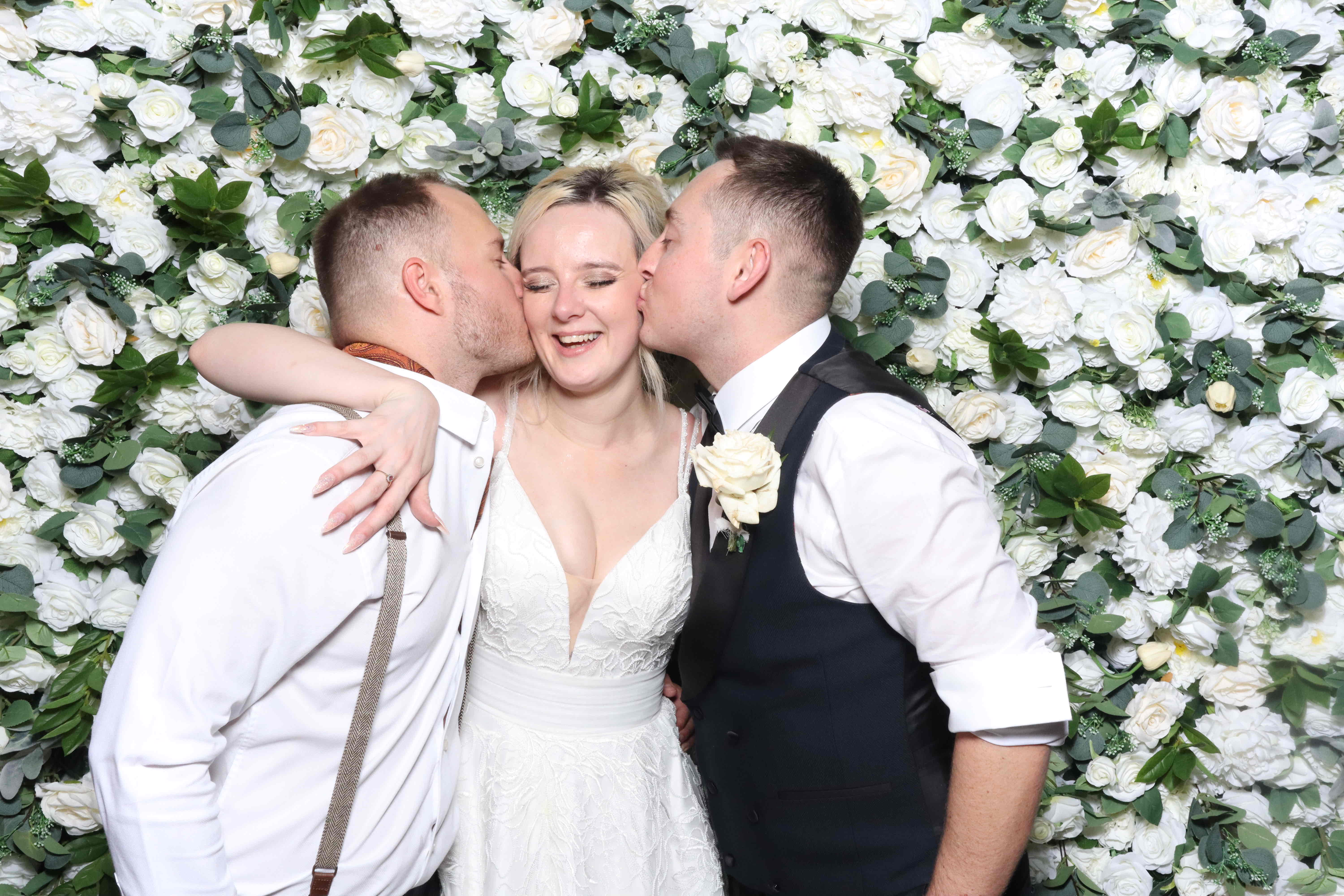 Mr & Mrs Kilroy  | View more photos from the event at gallery.magicimages.uk/u/MagicImages/Mr-Mrs-Kilroy