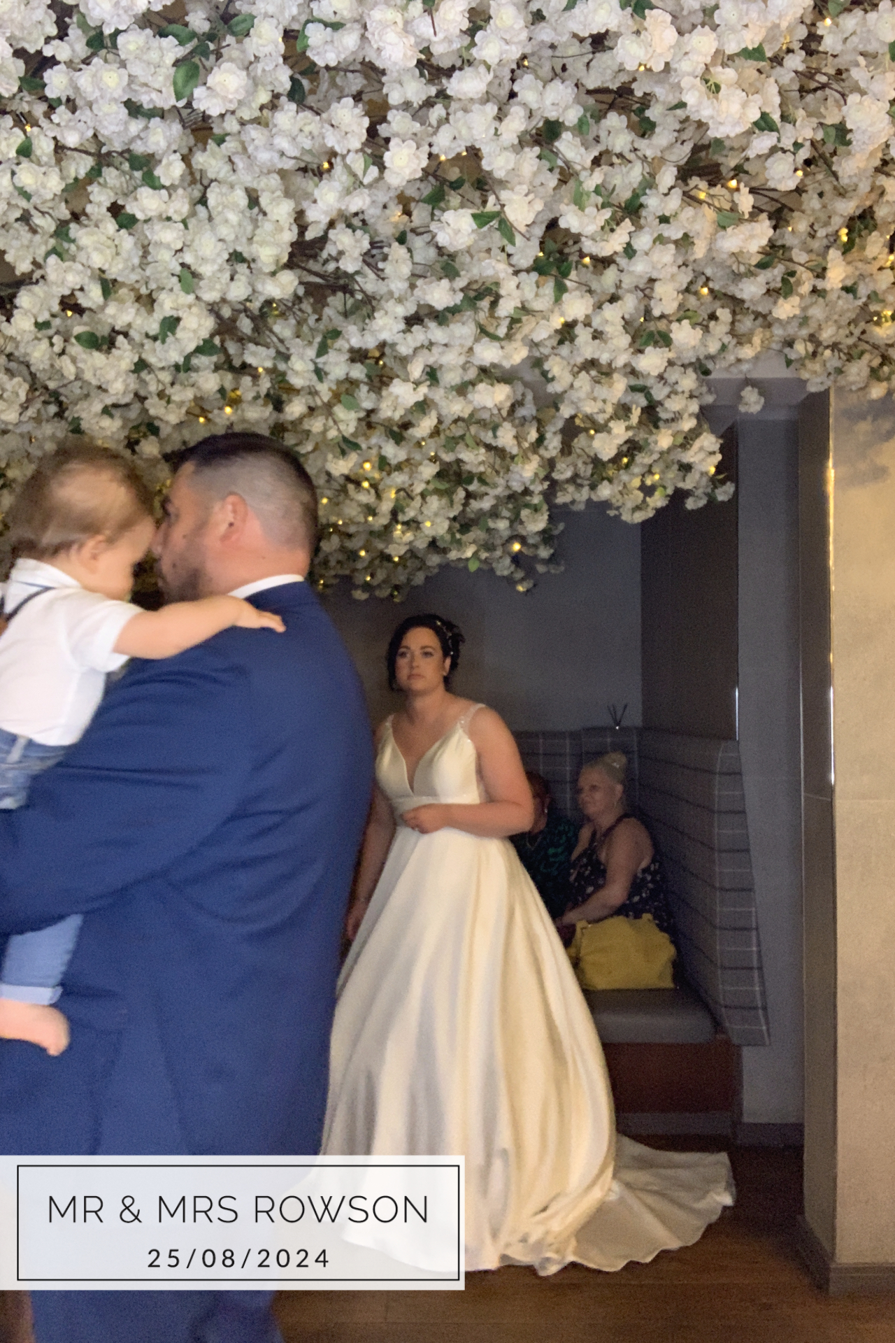 Mr & Mrs Rowson | View more photos from the event at gallery.magicimages.uk/u/MagicImages/Mr-Mrs-Rowson