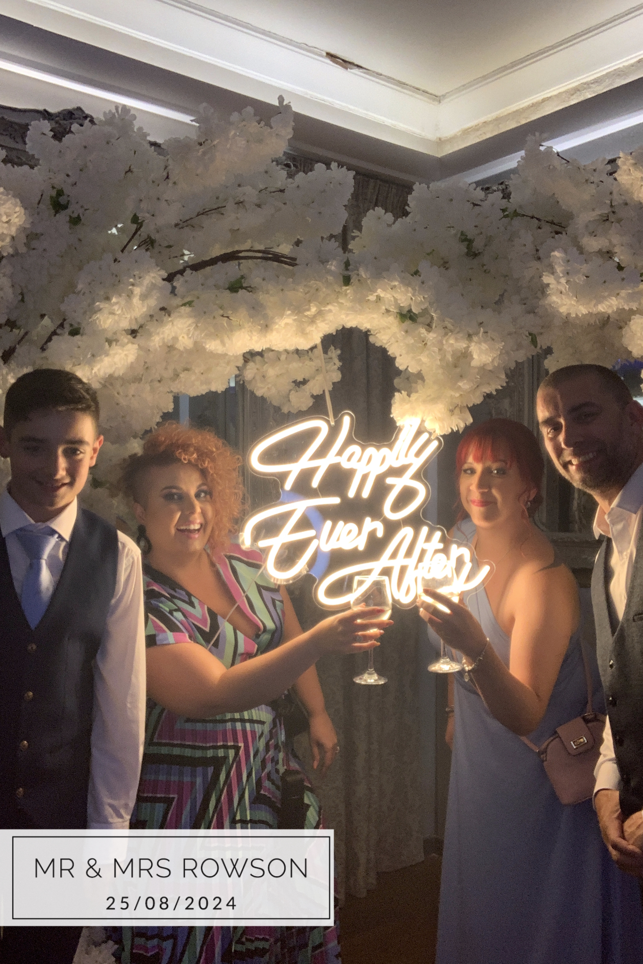 Mr & Mrs Rowson | View more photos from the event at gallery.magicimages.uk/u/MagicImages/Mr-Mrs-Rowson