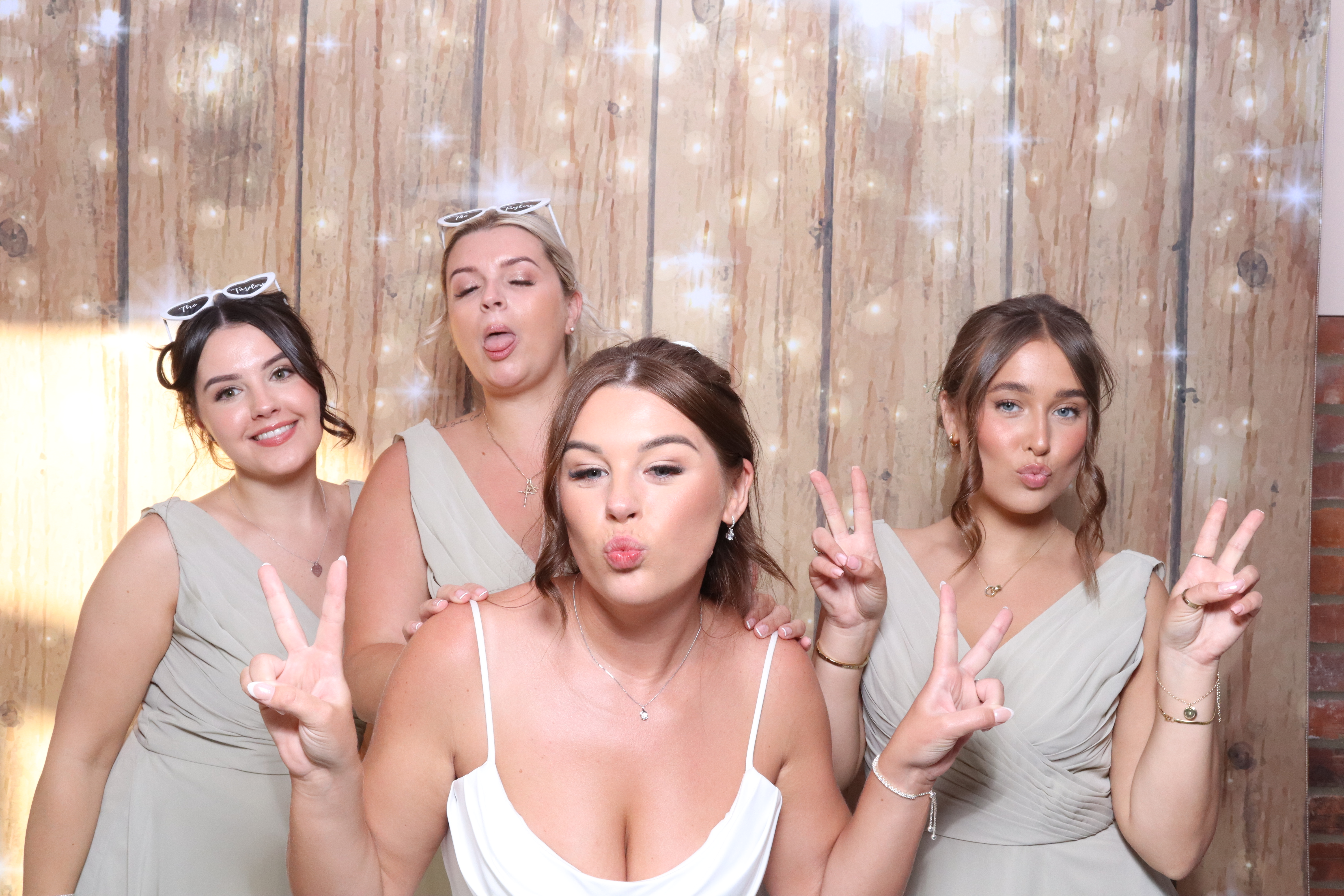Mr & Mrs Taylor  | View more photos from the event at gallery.magicimages.uk/u/MagicImages/Mr-Mrs-Taylor
