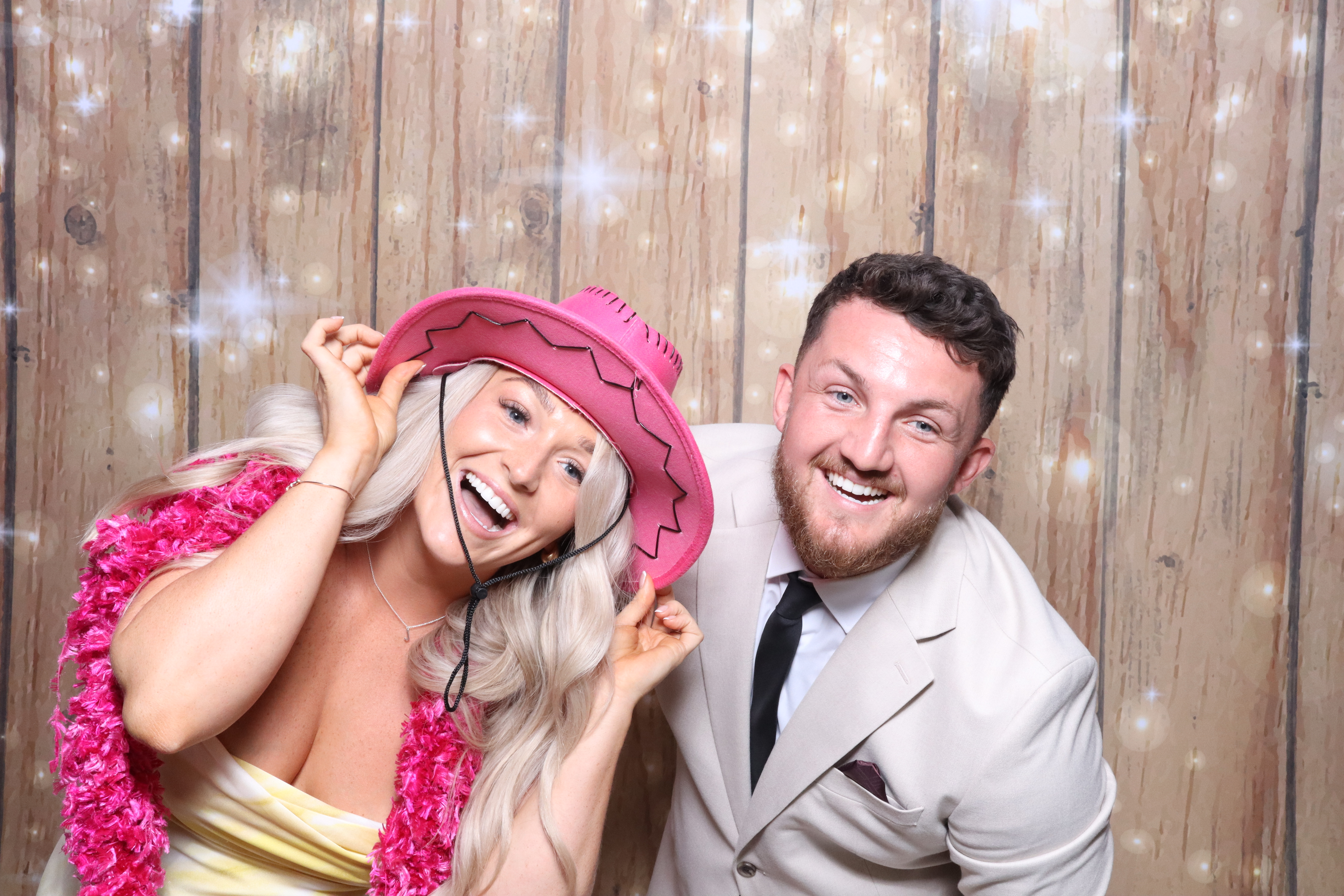 Mr & Mrs Taylor  | View more photos from the event at gallery.magicimages.uk/u/MagicImages/Mr-Mrs-Taylor